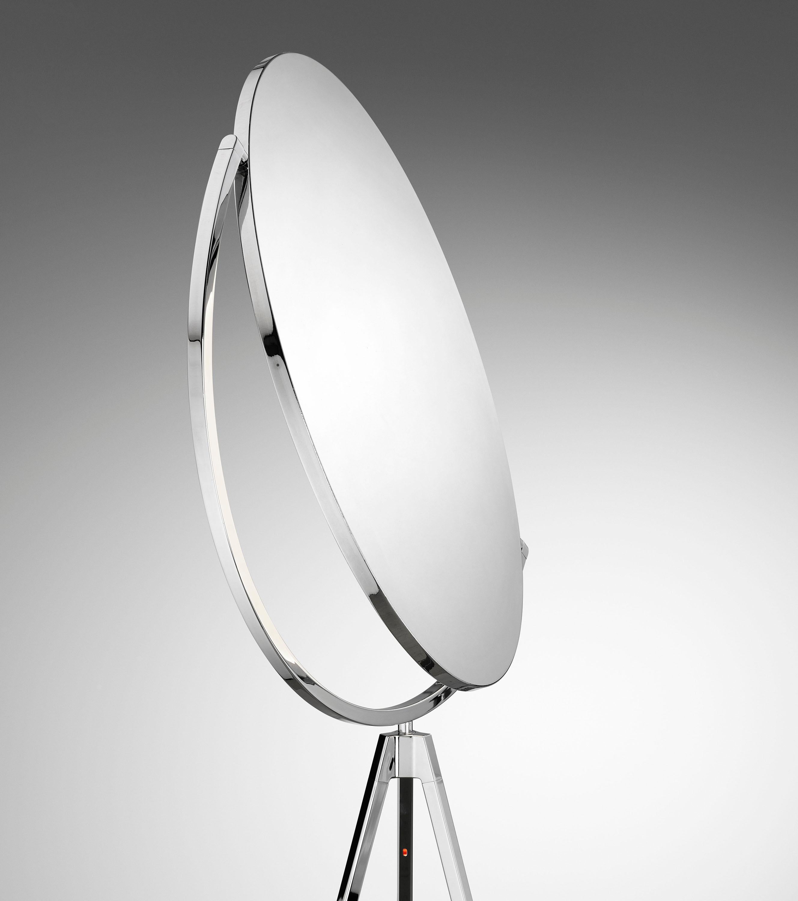 FLOS Superloon Floor Lamp in Chrome by Jasper Morrison In New Condition For Sale In Brooklyn, NY