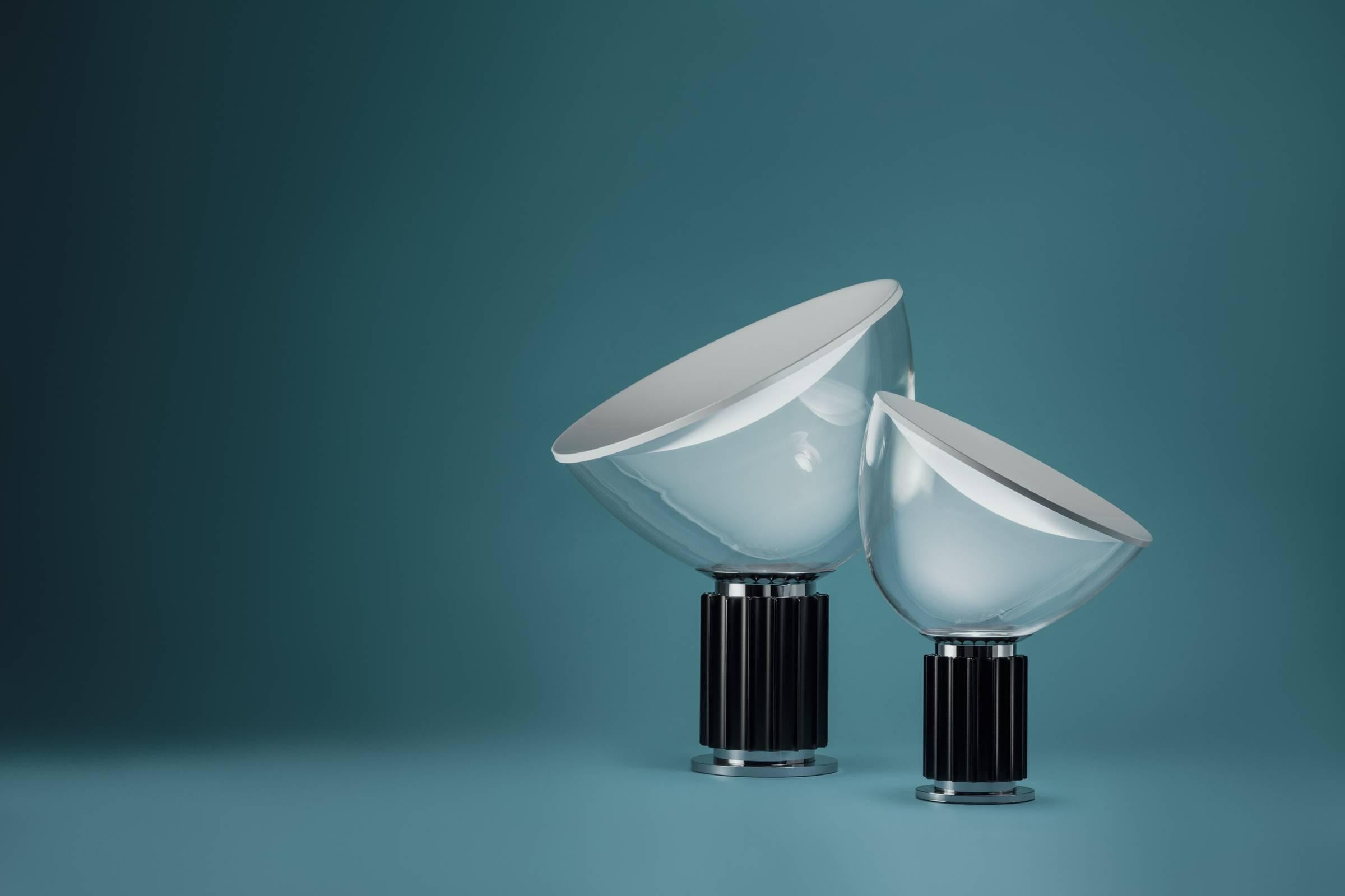 italien Petite lampe de bureau FLOS Taccia en argent par Achille & Pier Giacomo Castiglioni en vente