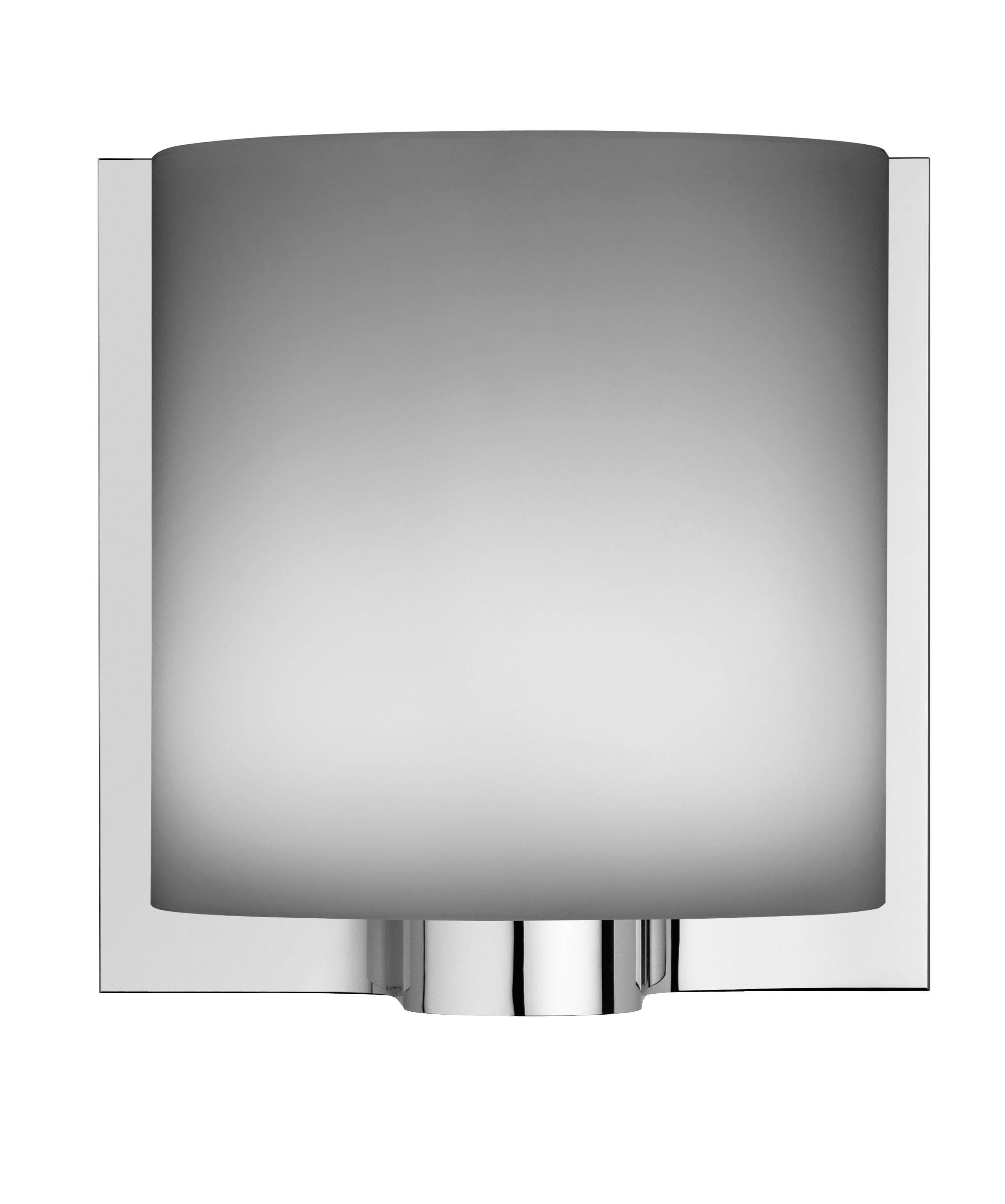 Sometimes the most striking designs will blend in as much as they stand out. Such is the case with the Tilee, a elegant and modern wall light created by Marcello Ziliani in 2005. Its die-cast Zamak body features a chrome finish, and the diffuser is