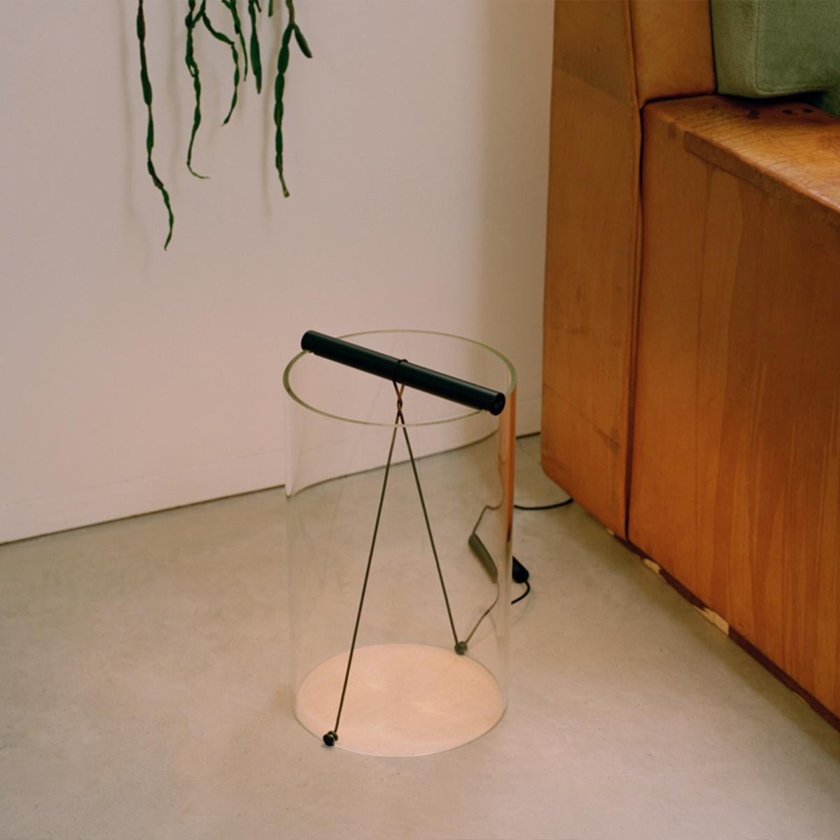 Lámpara de mesa Flos To-Tie T3 en negro anodizado by Guglielmo Poletti Siglo XXI y contemporáneo en venta