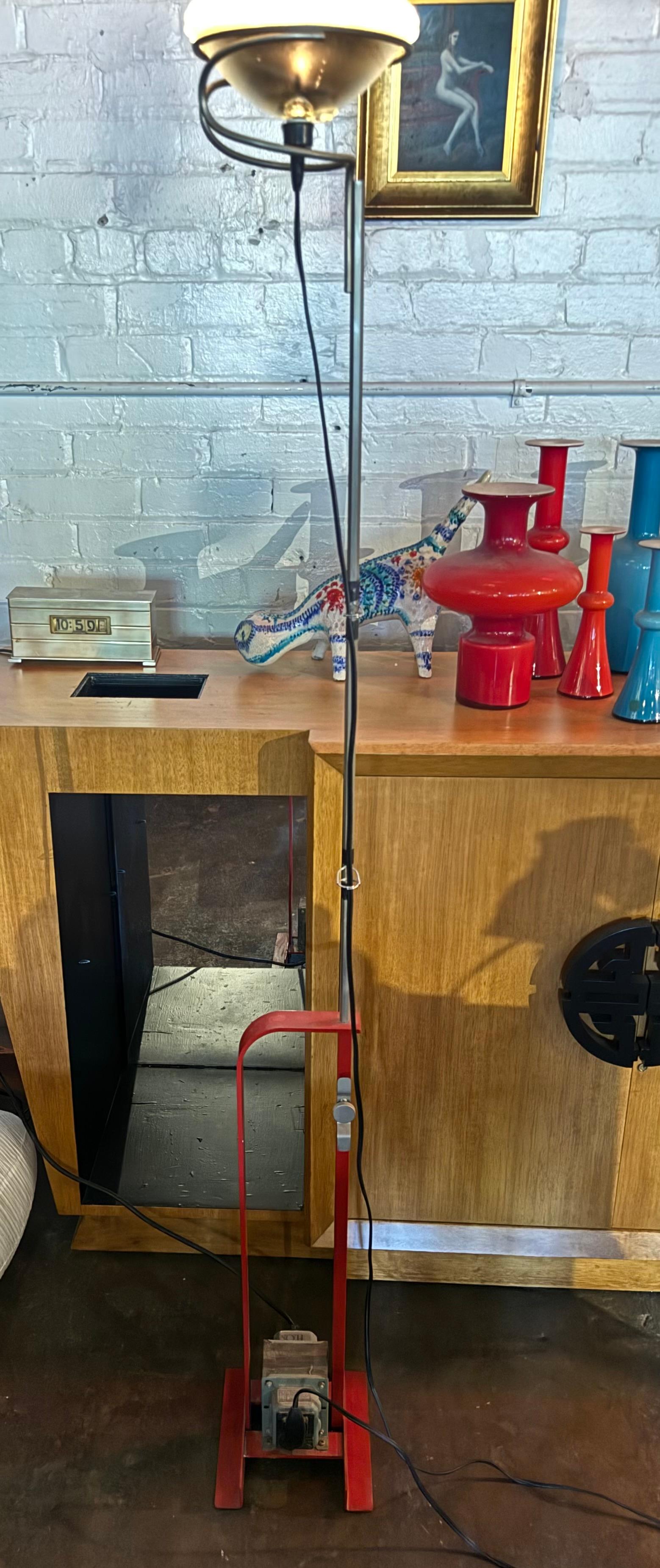 FLOS Toio Floor Lamp in Red by Achille & Pier Giacomo Castiglioni For Sale 1