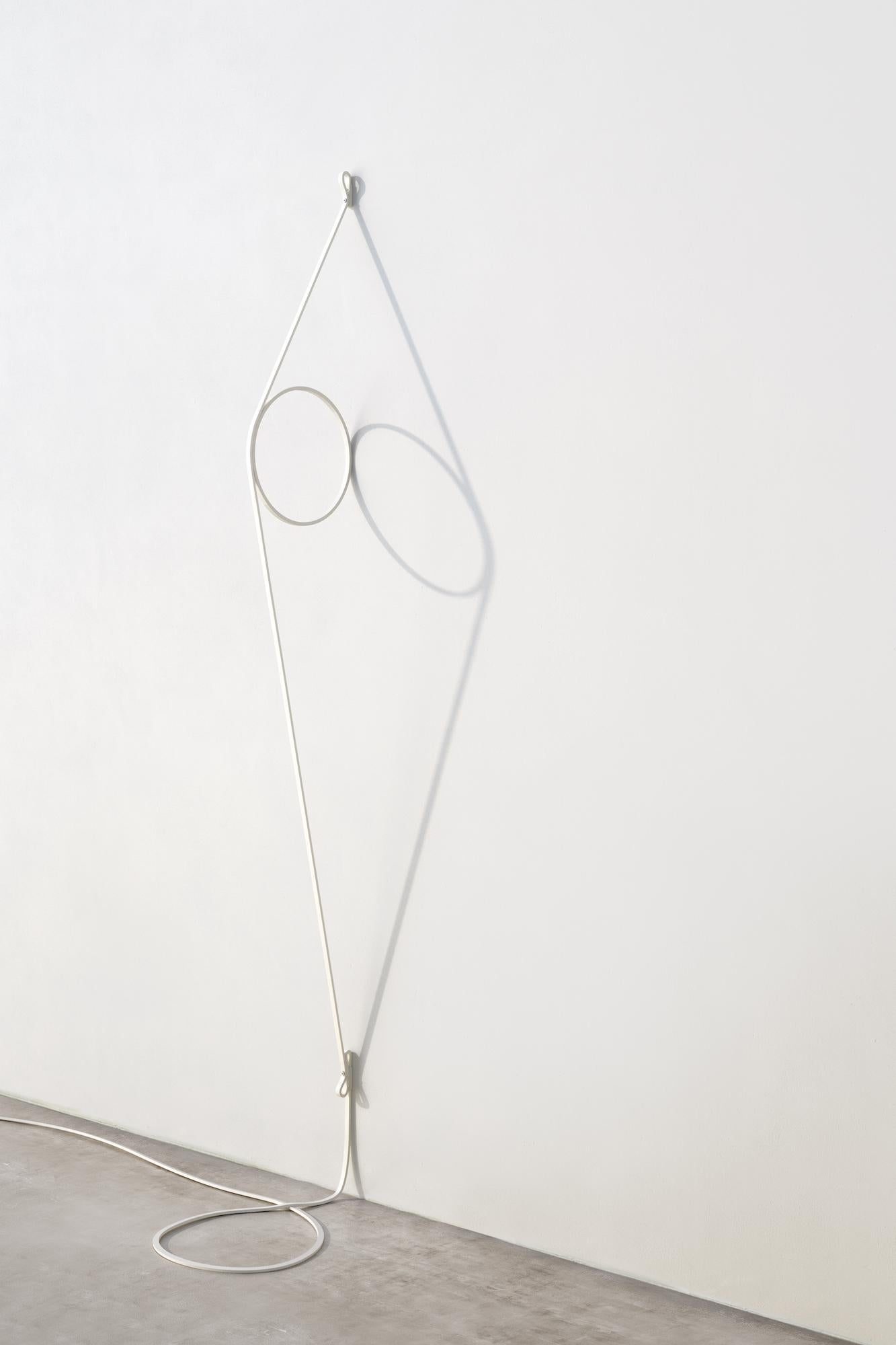Aplique FLOS Wirering Gris by Formafantasma Aluminio en venta