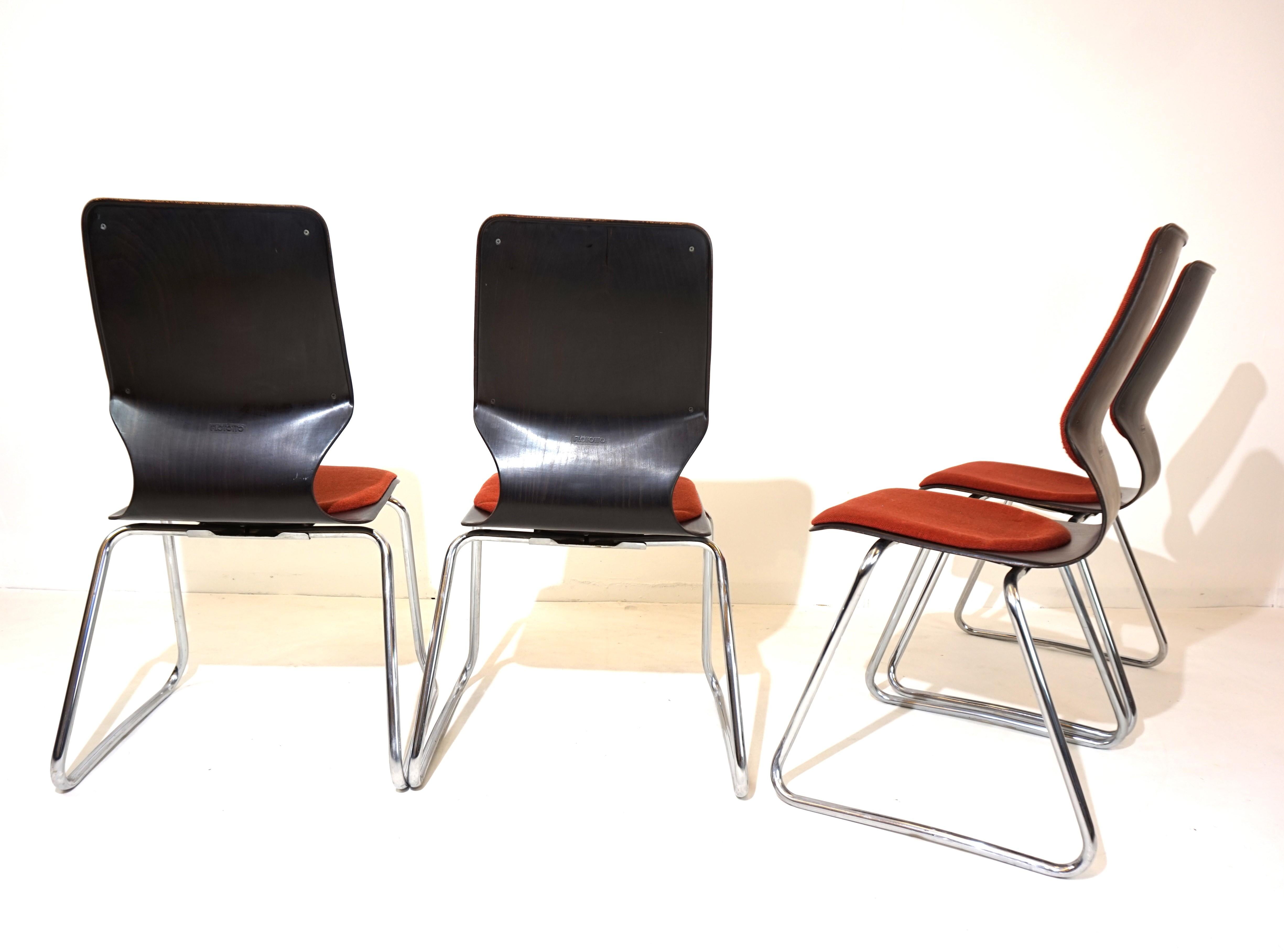 Flötotto set of 4 Pagholz chairs by Elmar Flötotto For Sale 8