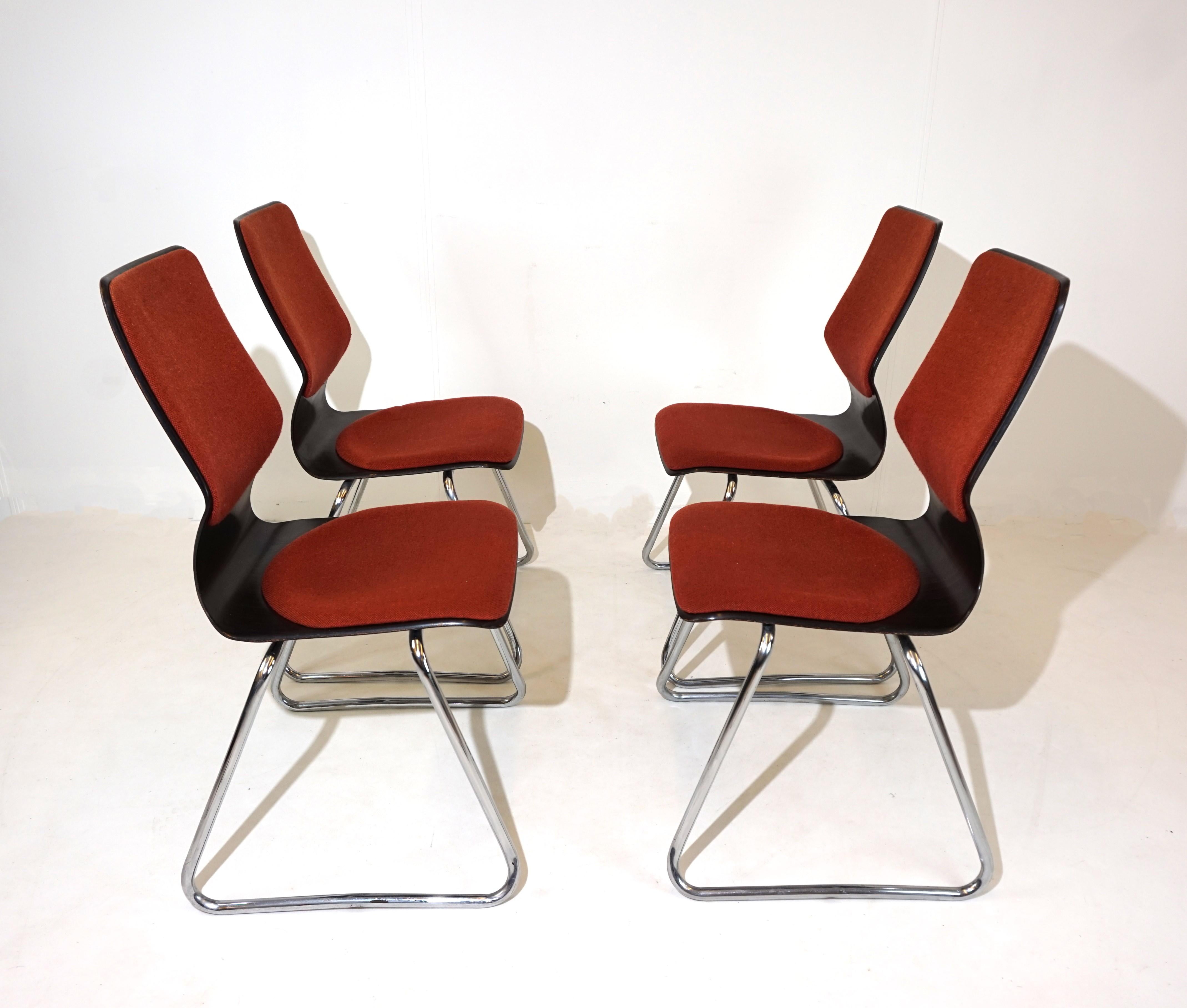 Flötotto set of 4 Pagholz chairs by Elmar Flötotto For Sale 1