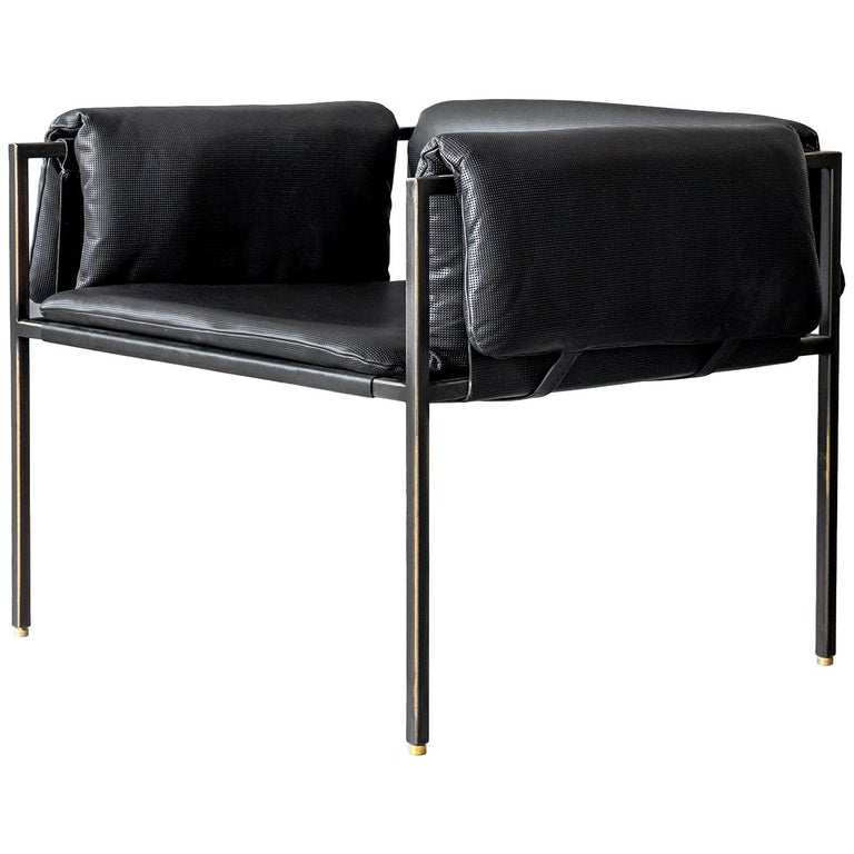 Fauteuil Flow en acier noirci et cuir par ATRA En vente sur 1stDibs