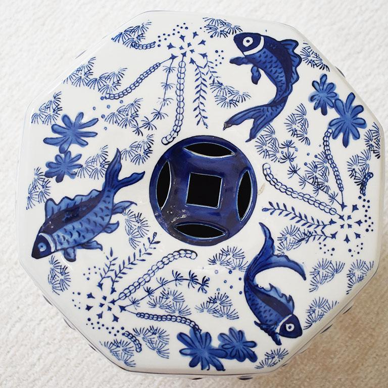 Flow Blue and White Chinoiserie Ceramic Garden Stool with Koi Fish Floral Motif In Good Condition For Sale In Oklahoma City, OK