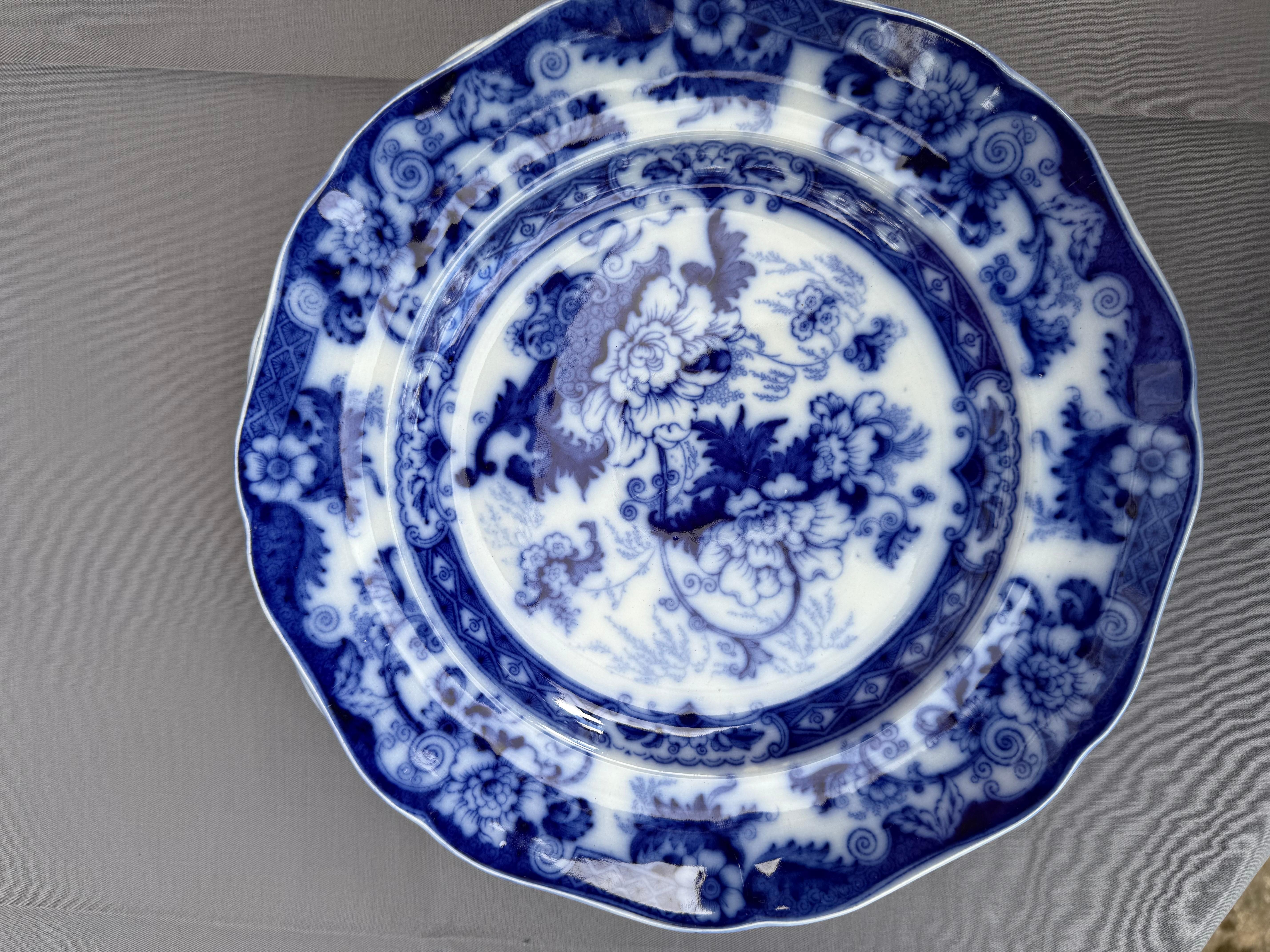 Flow Blue Six Porcelain Dinner Plate Royal Cauldon England Late 19th Century In Good Condition For Sale In Uppsala , SE
