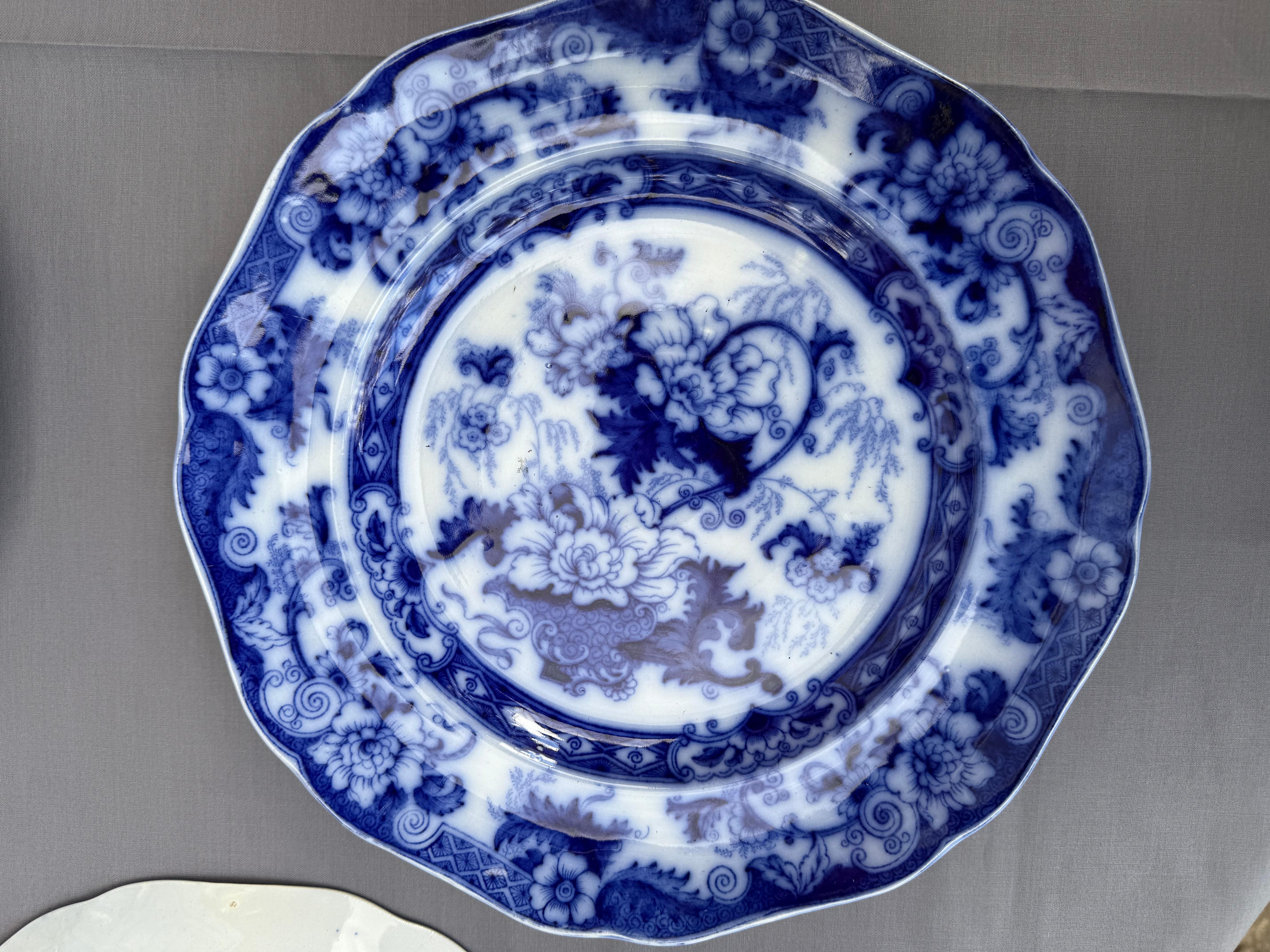 Flow Blue Six Porcelain Dinner Plate Royal Cauldon England Late 19th Century For Sale 4