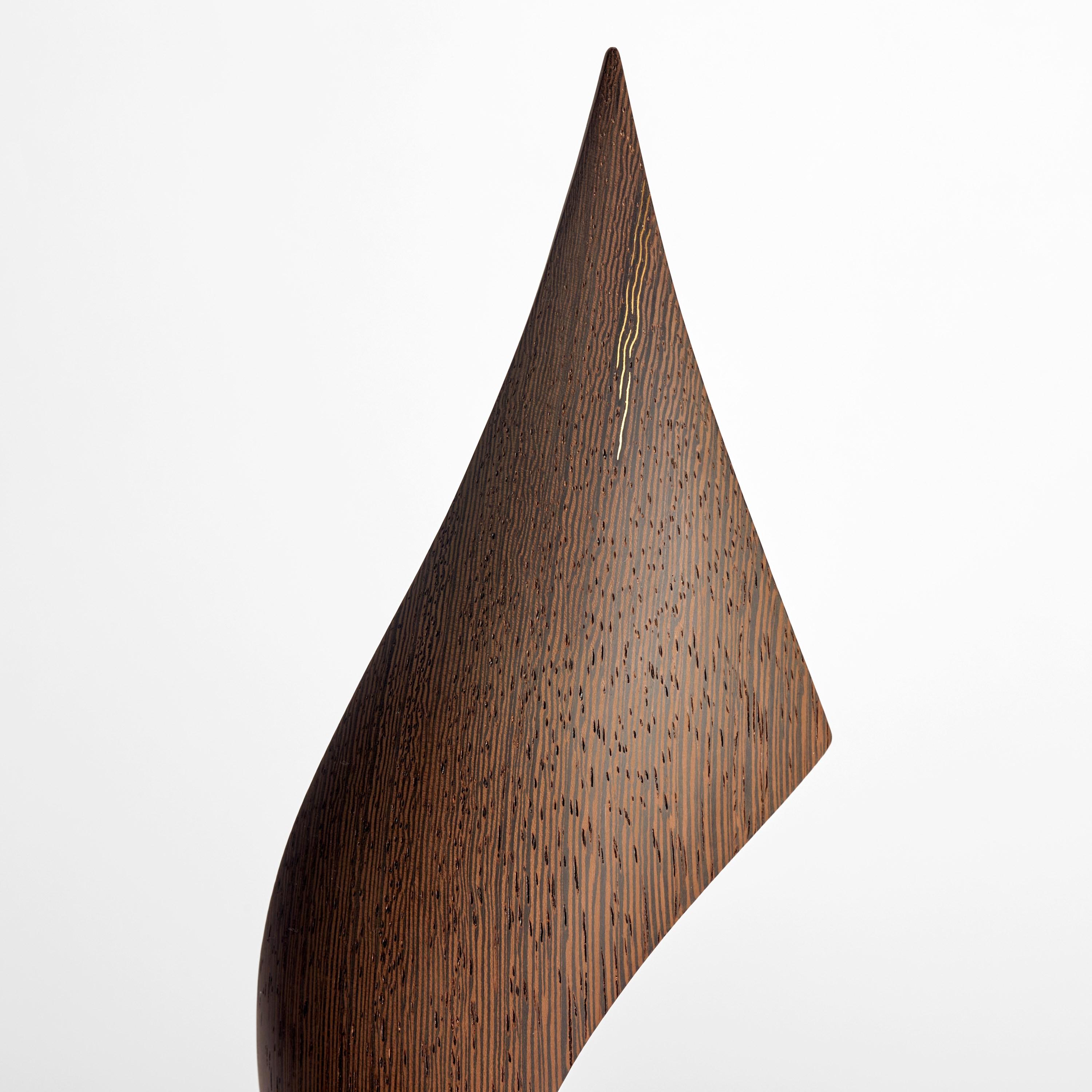 Hand-Crafted  Flow Petit No 20, abstract fluid Wenge wood & gold mounted sculpture by Egeværk For Sale