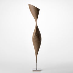 Flow Petit No 27, scultura astratta e fluida in legno Wood e acciaio di Egeværk