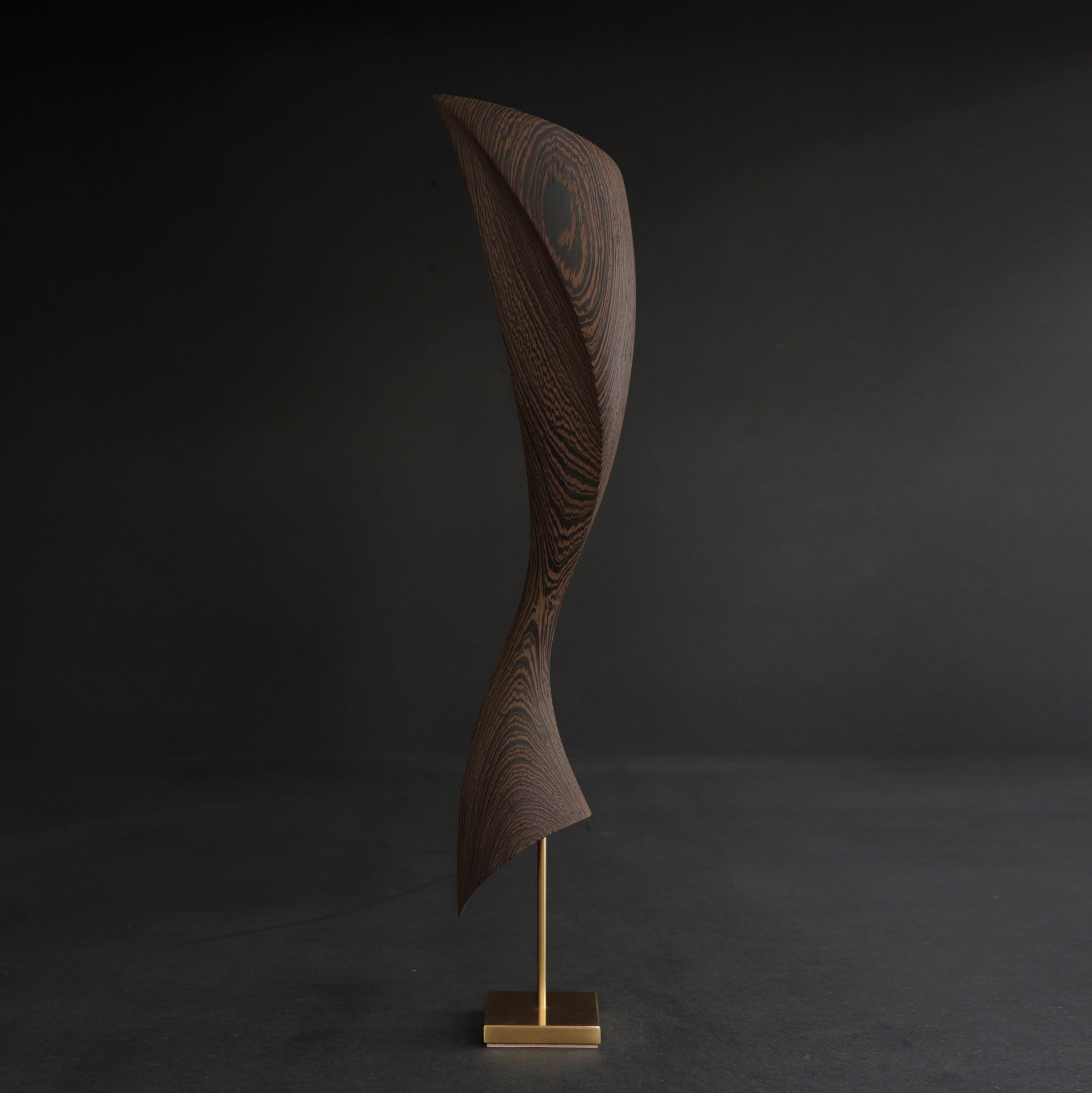Flow Petit No 7, an Abstract Wood & Gold Sculpture by the Danish Studio Egeværk For Sale 3