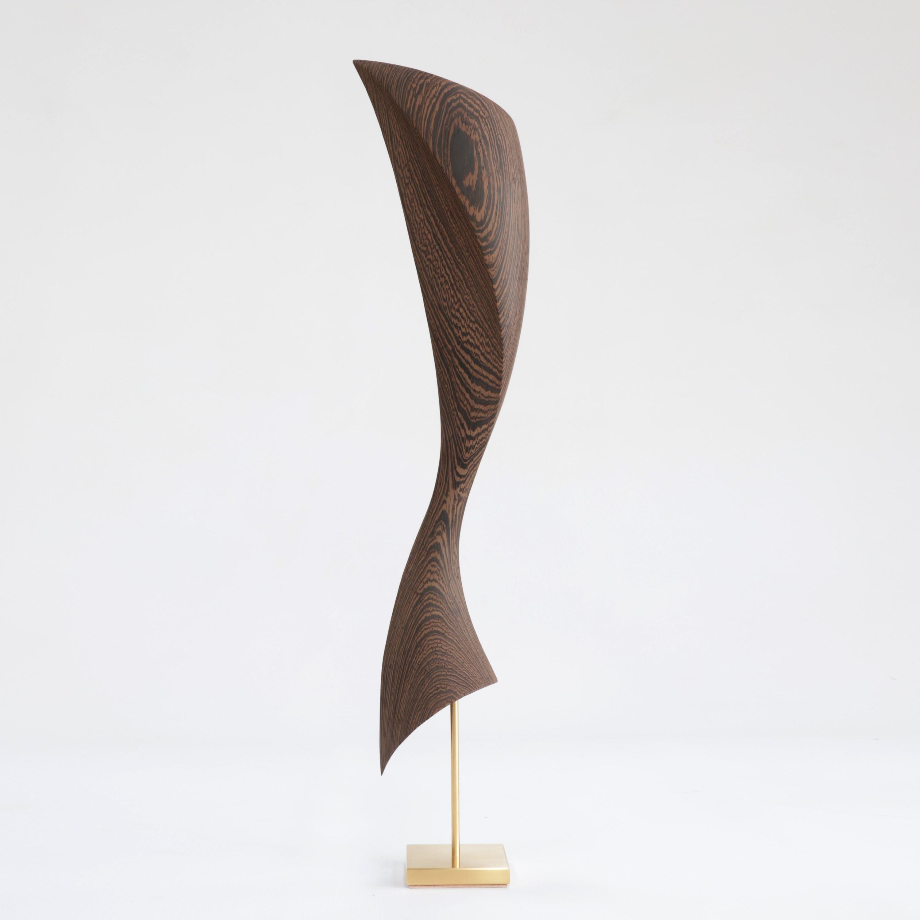 Contemporary Flow Petit No 7, an Abstract Wood & Gold Sculpture by the Danish Studio Egeværk For Sale