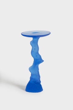 Table d'appoint Flow en verre autodirigé, par Johan Pertl