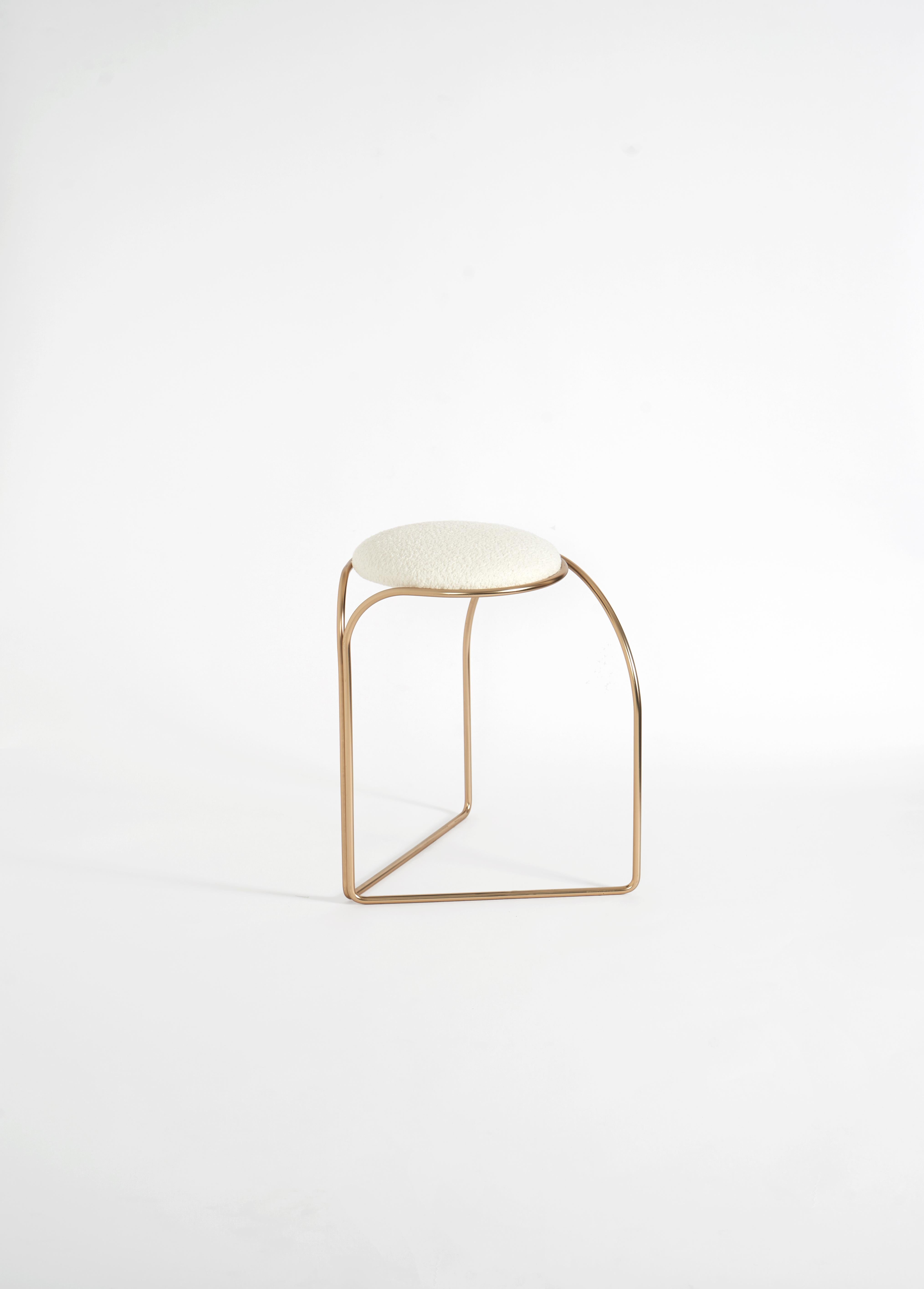 Minimalist Flow Low Aureo, Contemporary stool Made in Italy by Edizioni Enrico Girotti For Sale