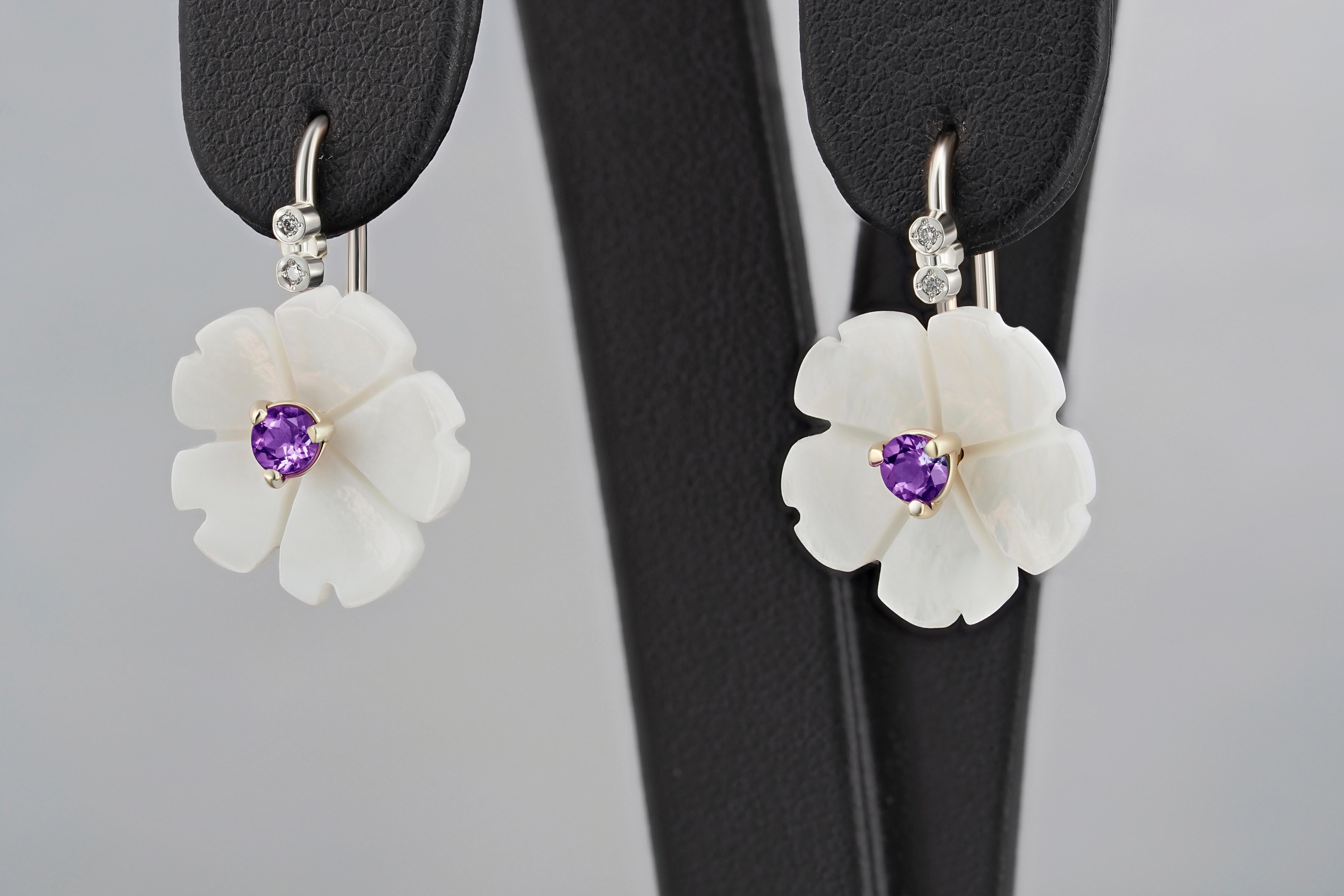 Round Cut Flower 14k Gold Earrings with Amethyst For Sale