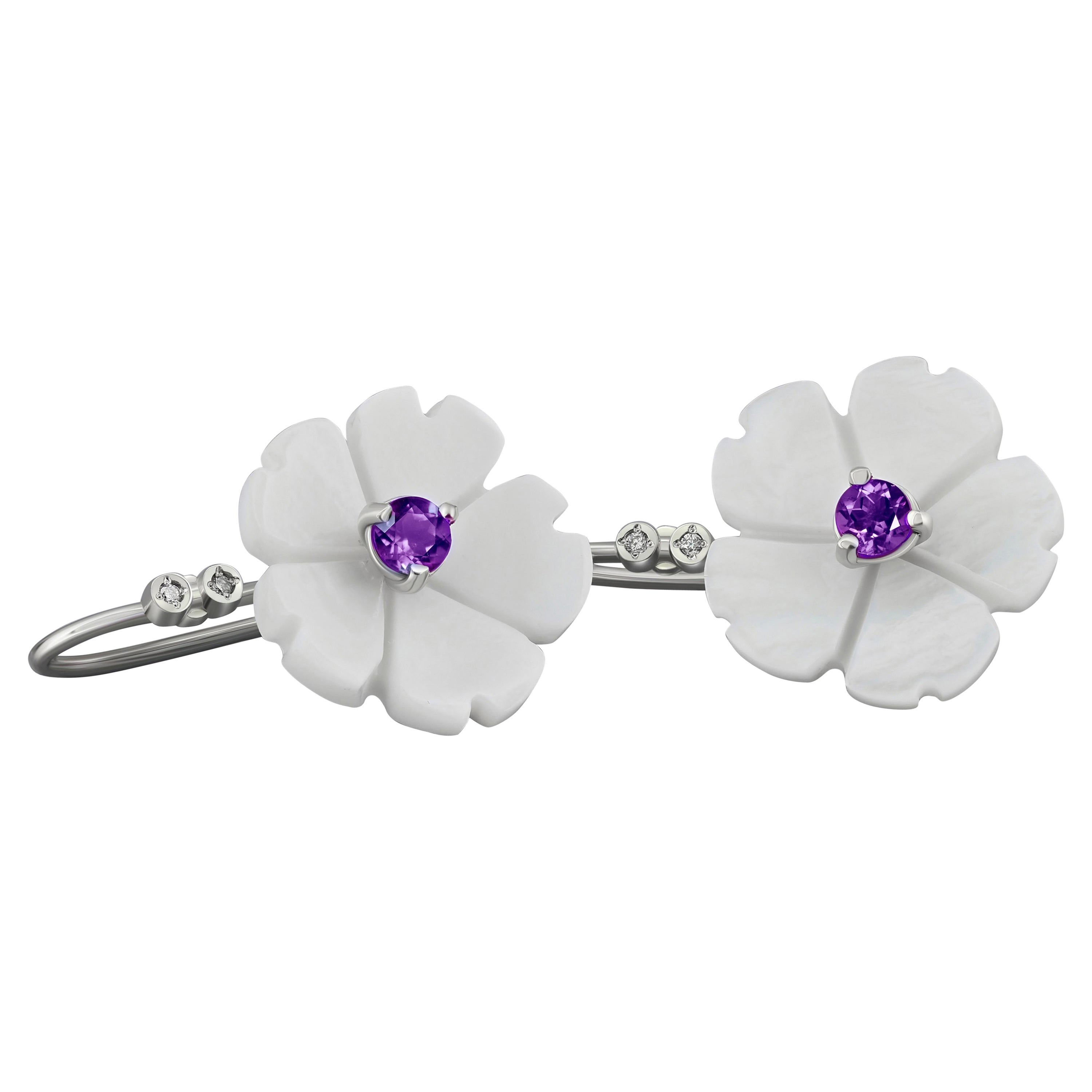 Blumen-Ohrringe aus 14 Karat Gold mit Amethyst