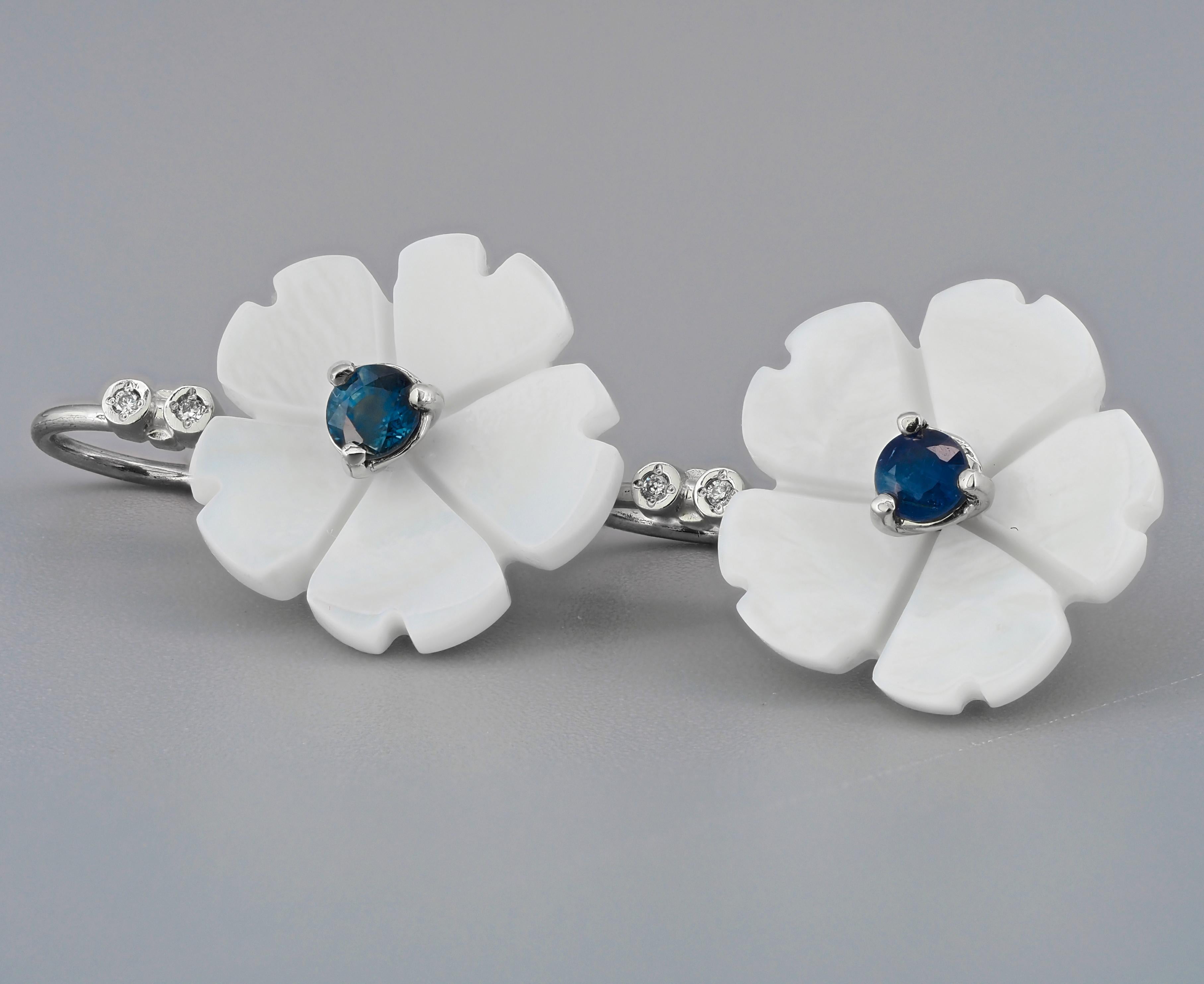 Flower 14k Gold Earrings with Blue Sapphires, Flower Carved Earrings For Sale 5