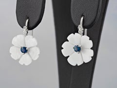 Flower 14k Gold Earrings with Blue Sapphires