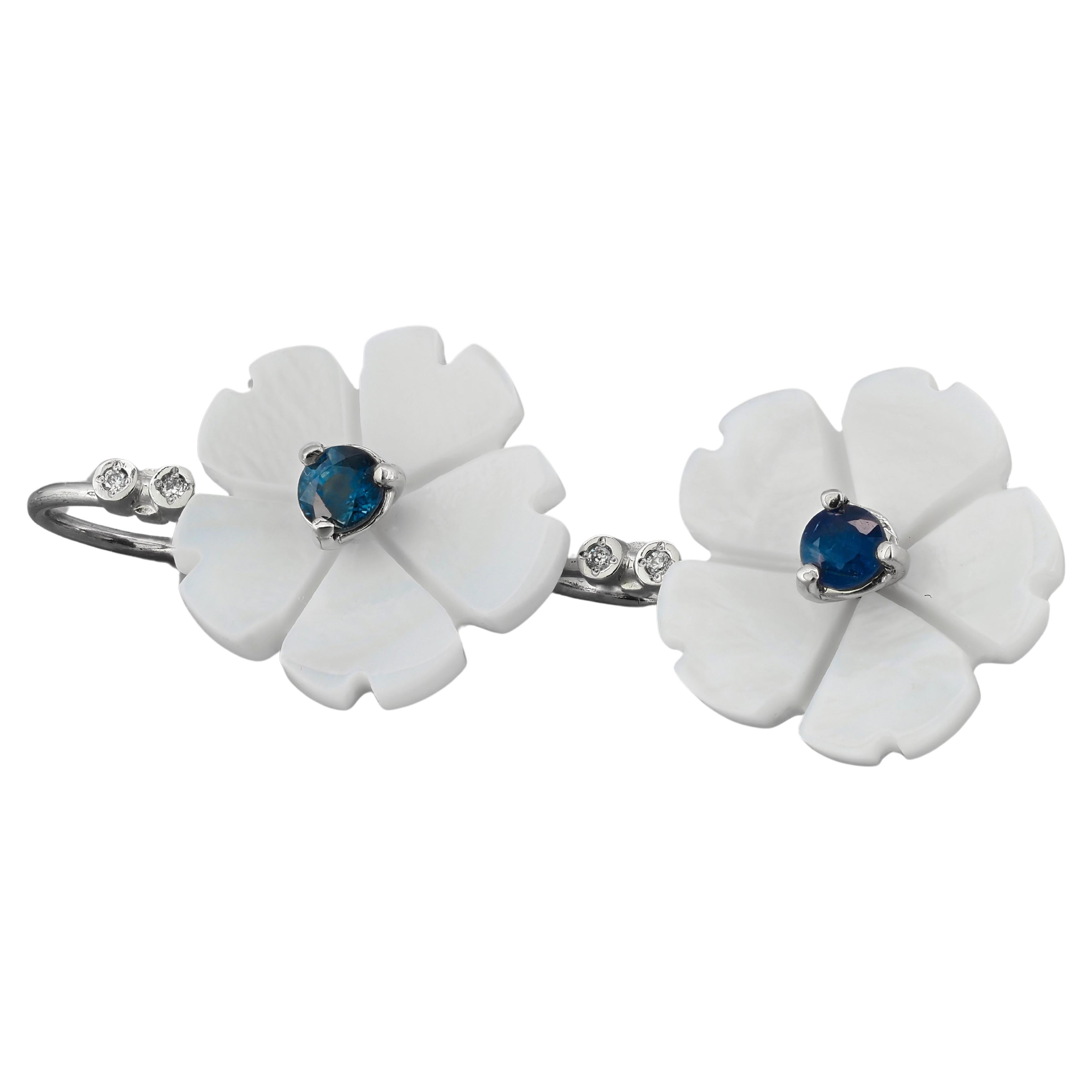 Flower 14k gold earrings with blue sapphires.  For Sale