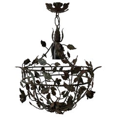 Plafonnier en métal patiné à motif de fleurs et de feuilles, années 1950, Italie