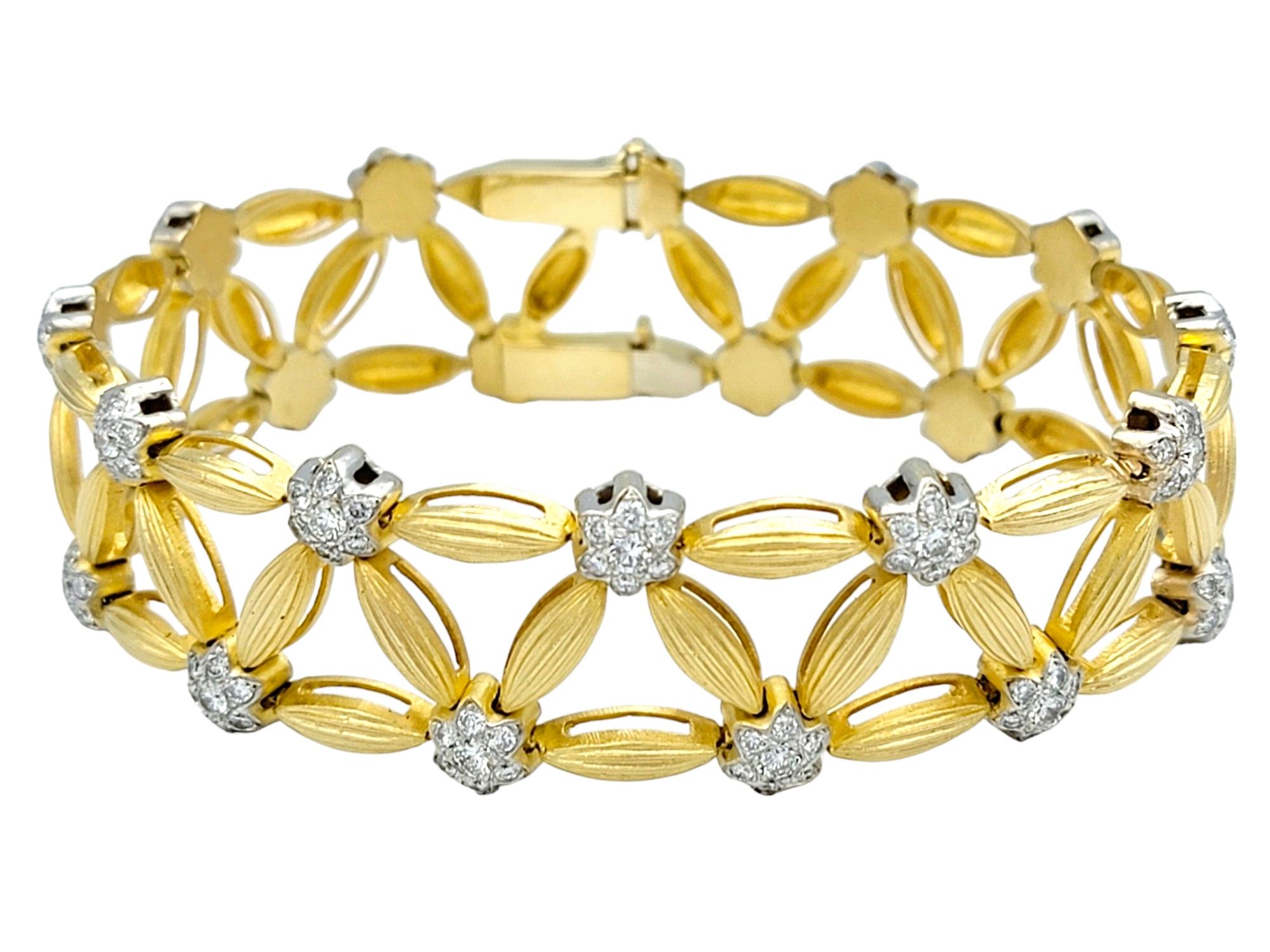 Contemporary Flower and Leaf Motif Diamond Open Link Bracelet Set in 18 Karat Yellow Gold For Sale
