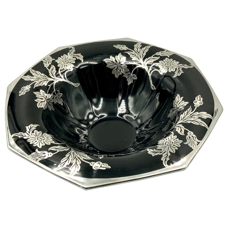 https://a.1stdibscdn.com/flower-and-leaf-silver-overlay-black-glass-octagonal-footed-bowl-with-insert-for-sale/1121189/f_233969321622291942479/23396932_master.jpeg?width=768