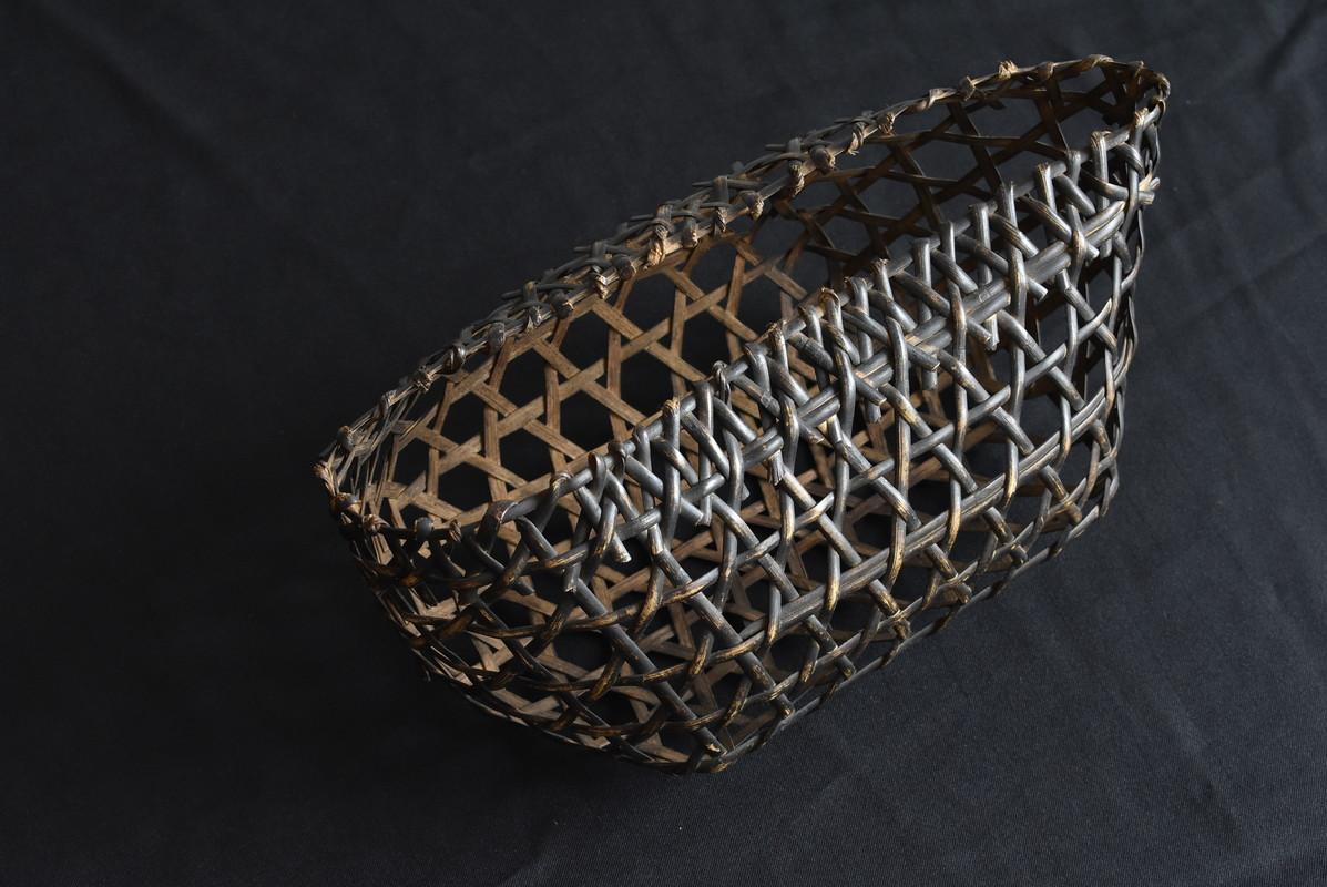 Flower Basket Woven from Japanese Bamboo / Wabi-Sabi Bamboo Object 10