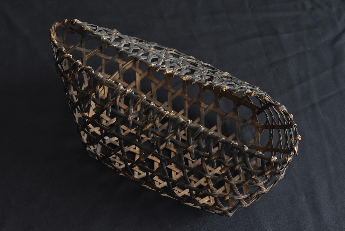 Flower Basket Woven from Japanese Bamboo / Wabi-Sabi Bamboo Object 1
