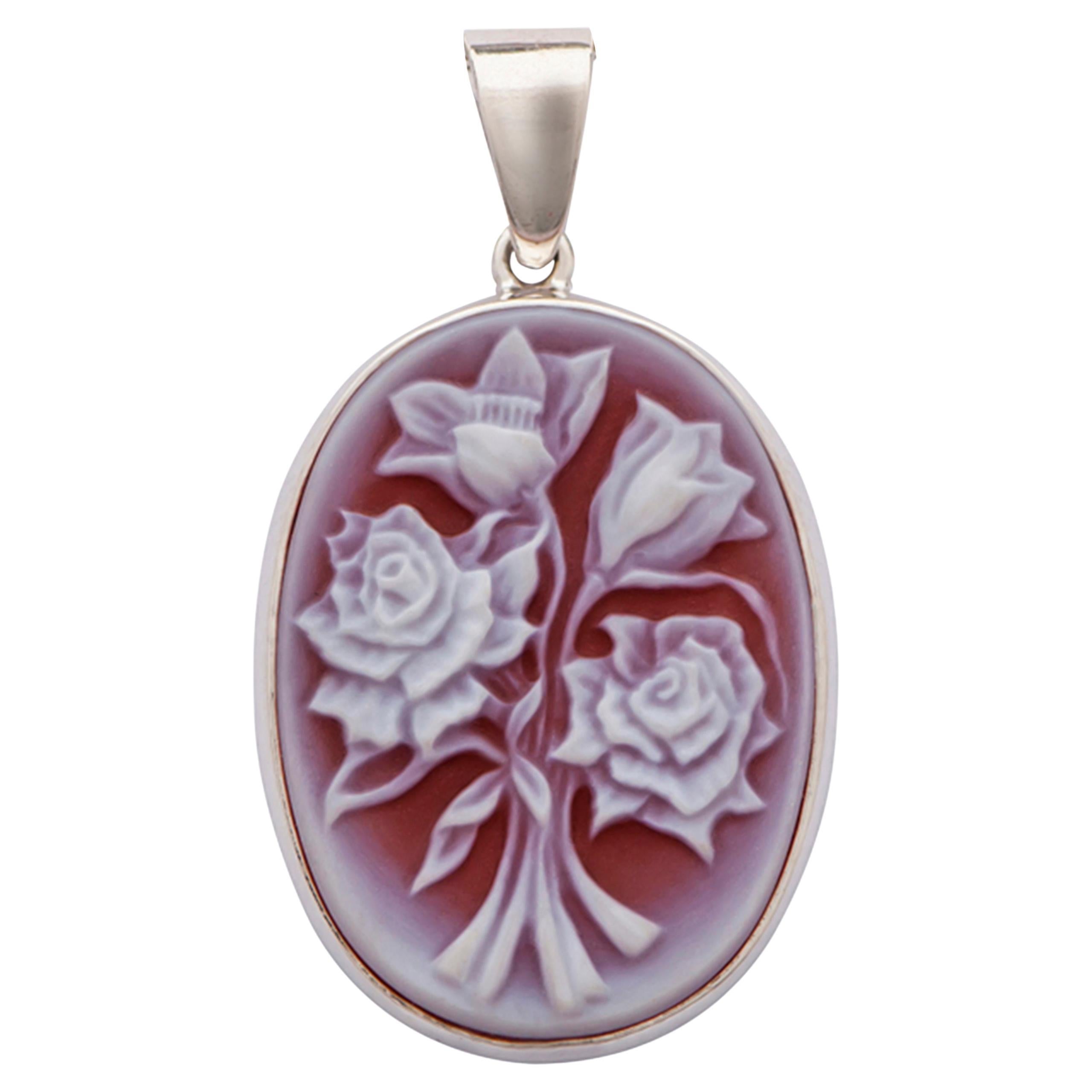 Flower Bouquet Carving Agate Cameo Sterling Silver Pendant Necklace For Sale