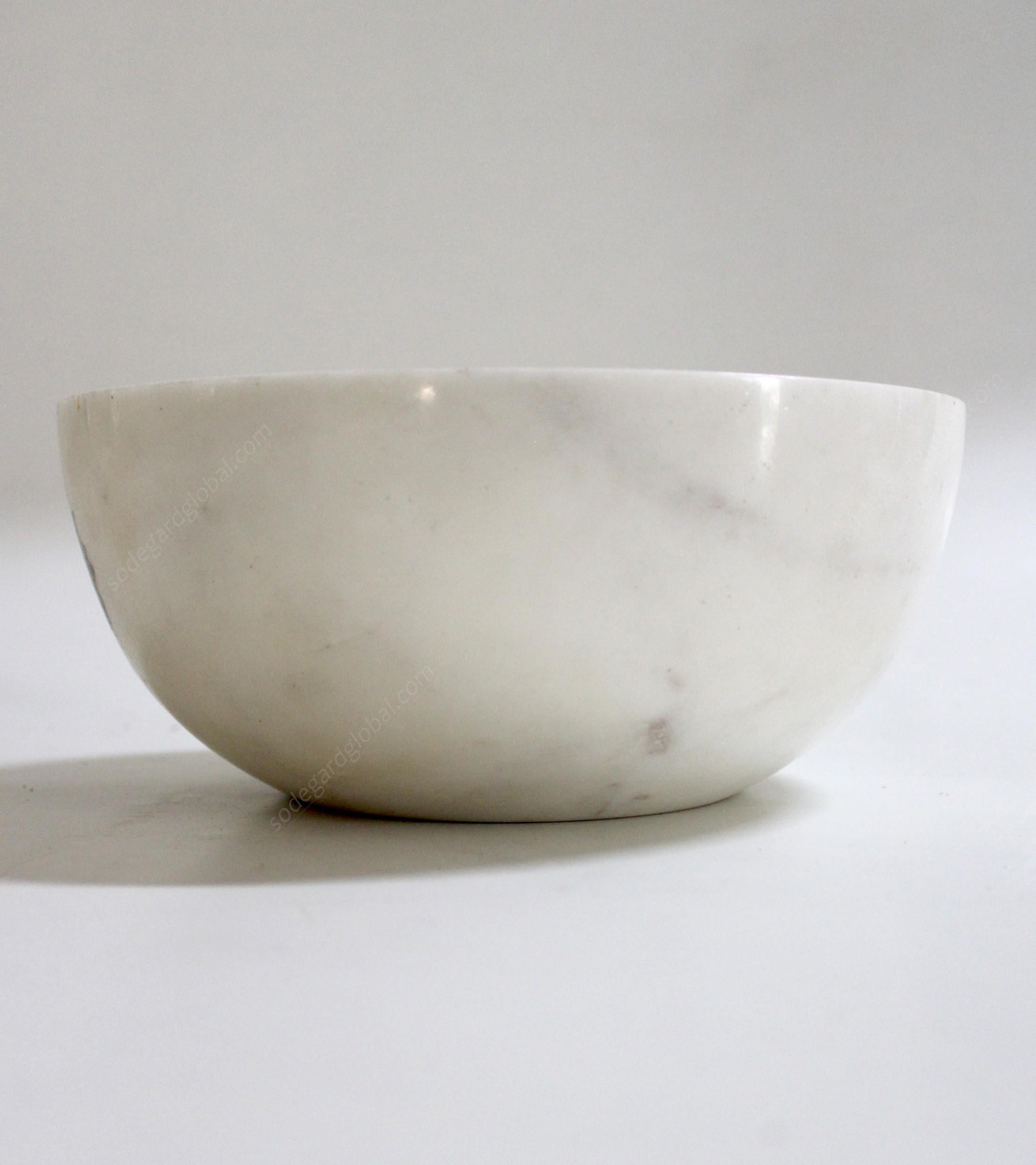 Flower Bowl in White Marble Handcrafted in India by Stephanie Odegard In New Condition For Sale In New York, NY
