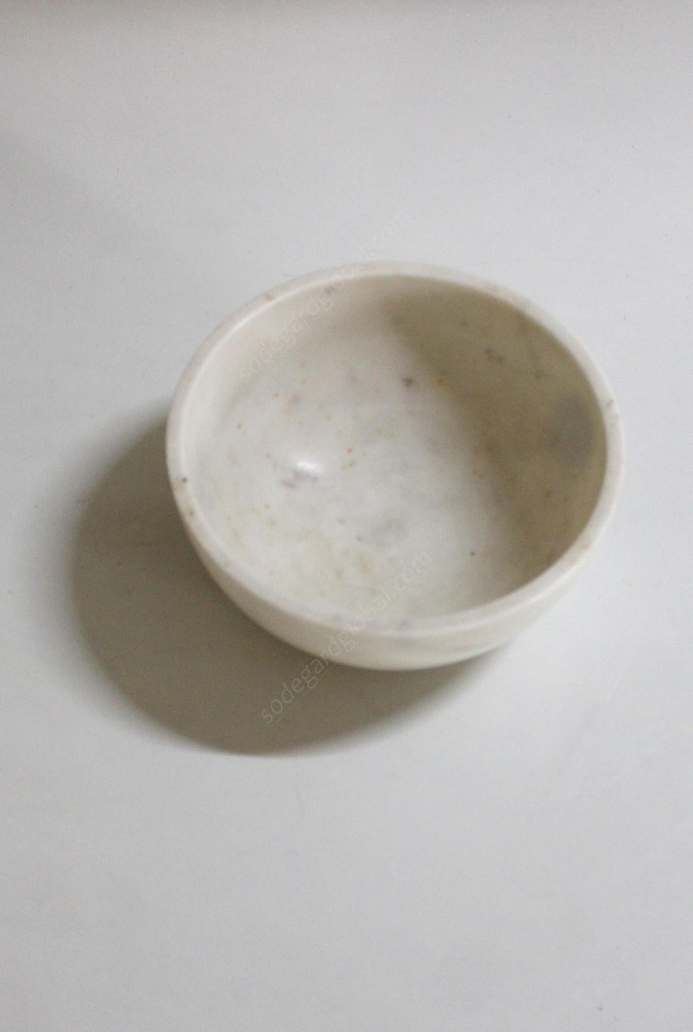 Flower Bowl in White Marble Handcrafted in India by Stephanie Odegard For Sale 1