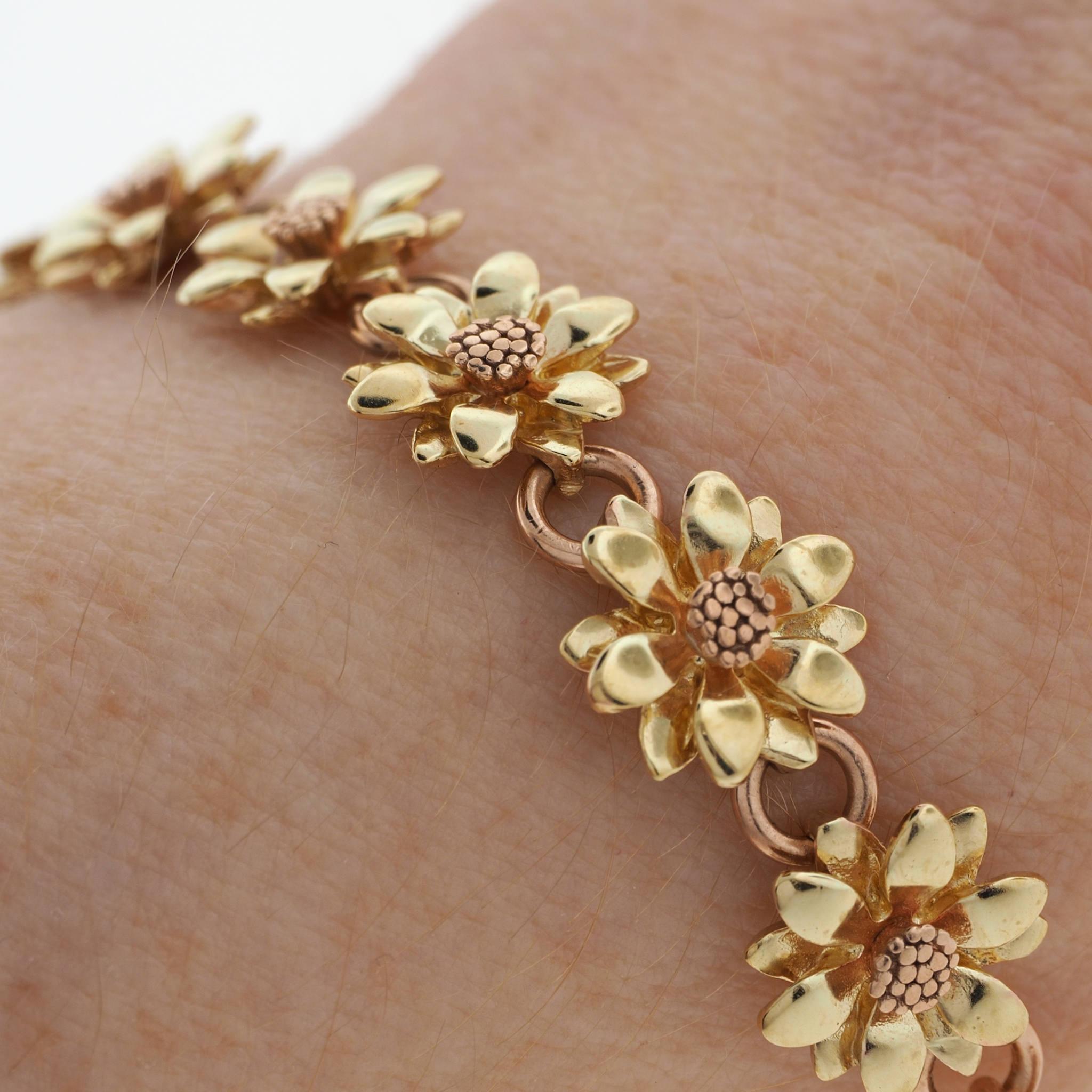 Blumenarmband aus Gelb- und Roségold im Angebot 3
