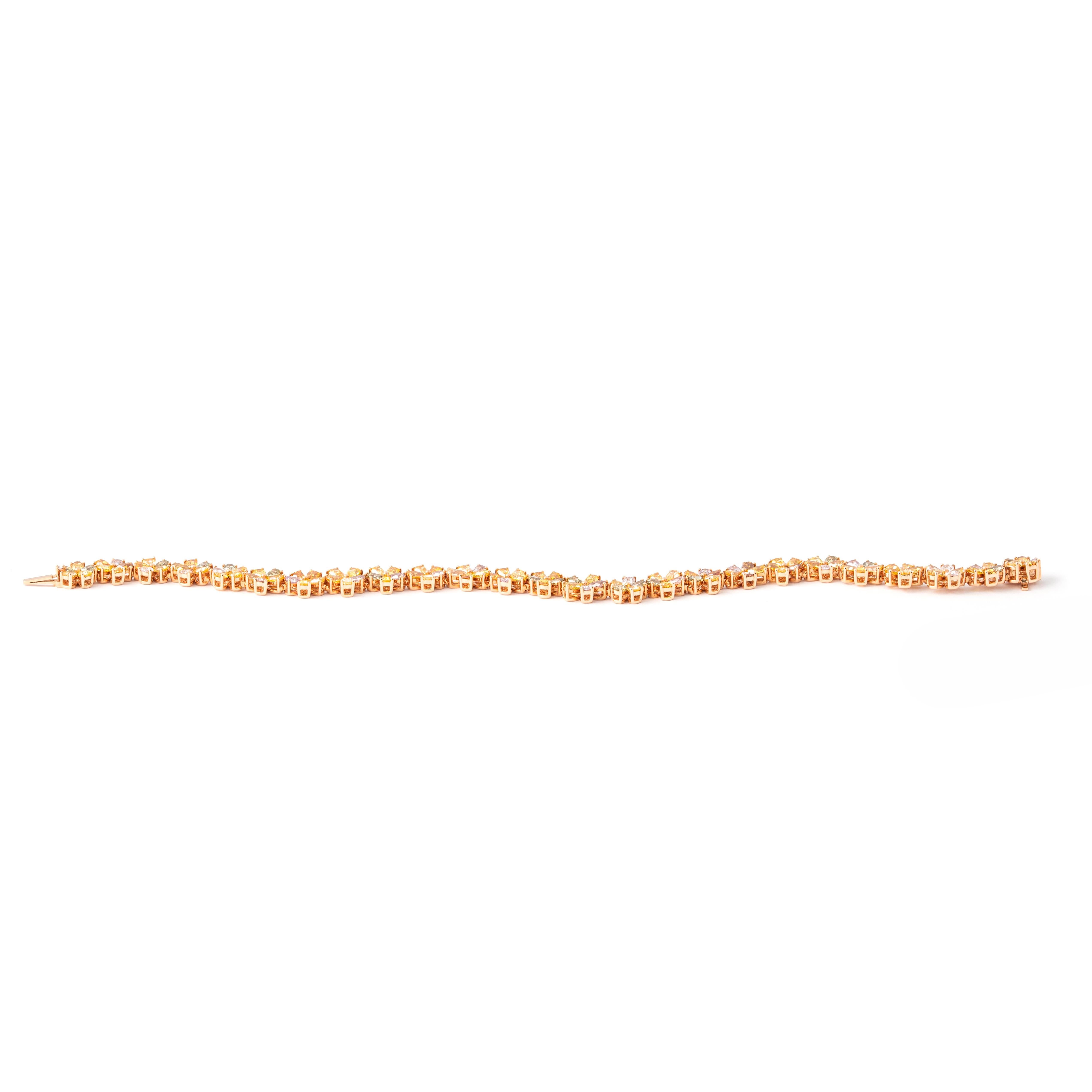 Women's or Men's Flower Bracelet yellow gold set with diamonds For Sale