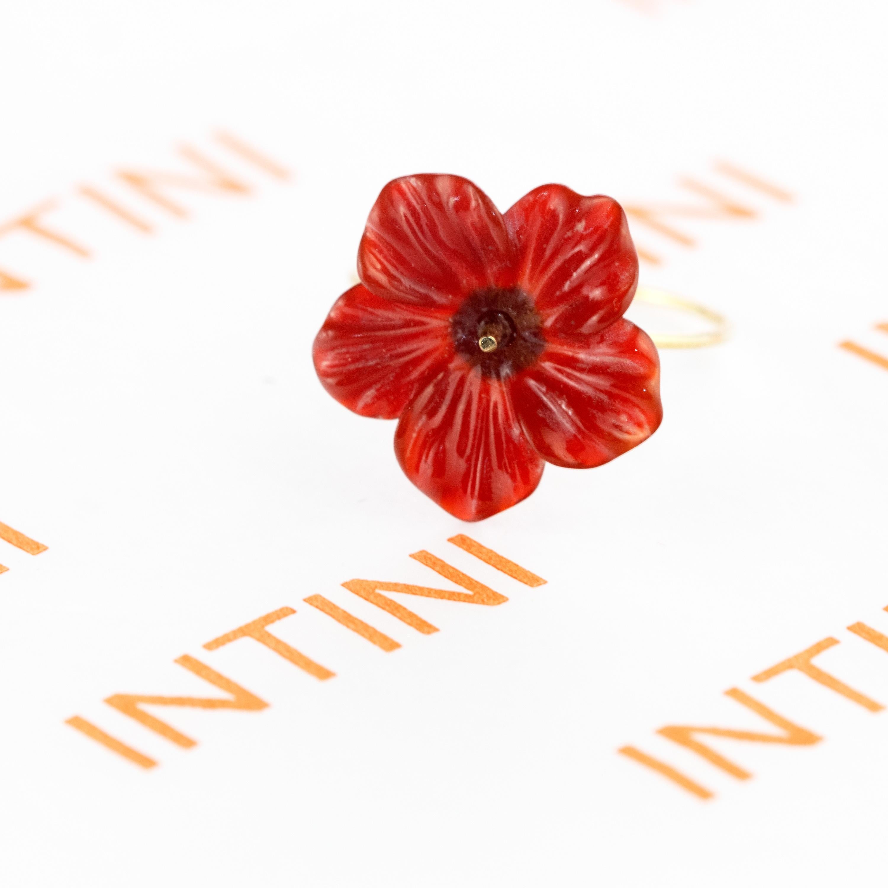 Art nouveau Intini Jewels Bague cocktail italienne faite à la main en or 9 carats avec agate en forme de fleur en vente