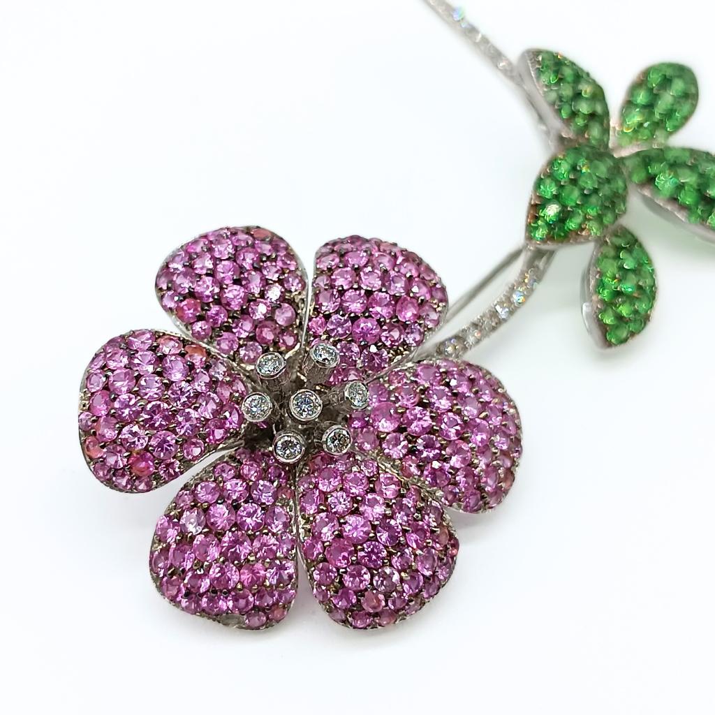 Women's or Men's Flower Brooch in White Gold with Diamonds, Tsavorites and Pink Sapphire For Sale