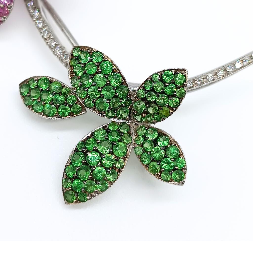 Flower Brooch in White Gold with Diamonds, Tsavorites and Pink Sapphire For Sale 1