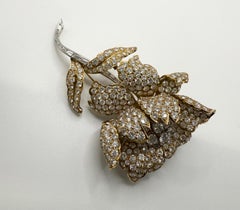 Flower brooch white gold 18KT platinum 35 carats of diamonds VS F color RARE