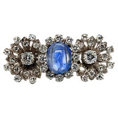 Retro Flower Brooch with Blue Sapphire & Diamonds in 18 Karat White Gold 