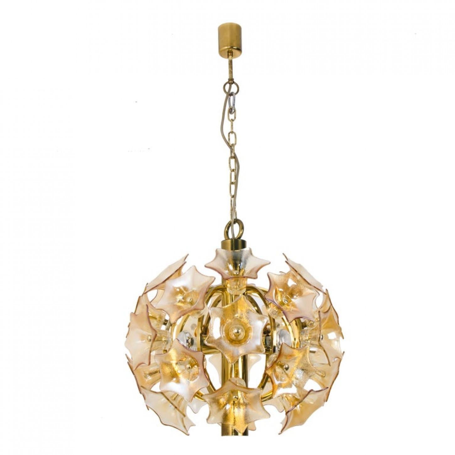 Flower Bulb Murano Glass Brass Sputnik by Simon & Schelle, 1970 In Good Condition For Sale In Rijssen, NL