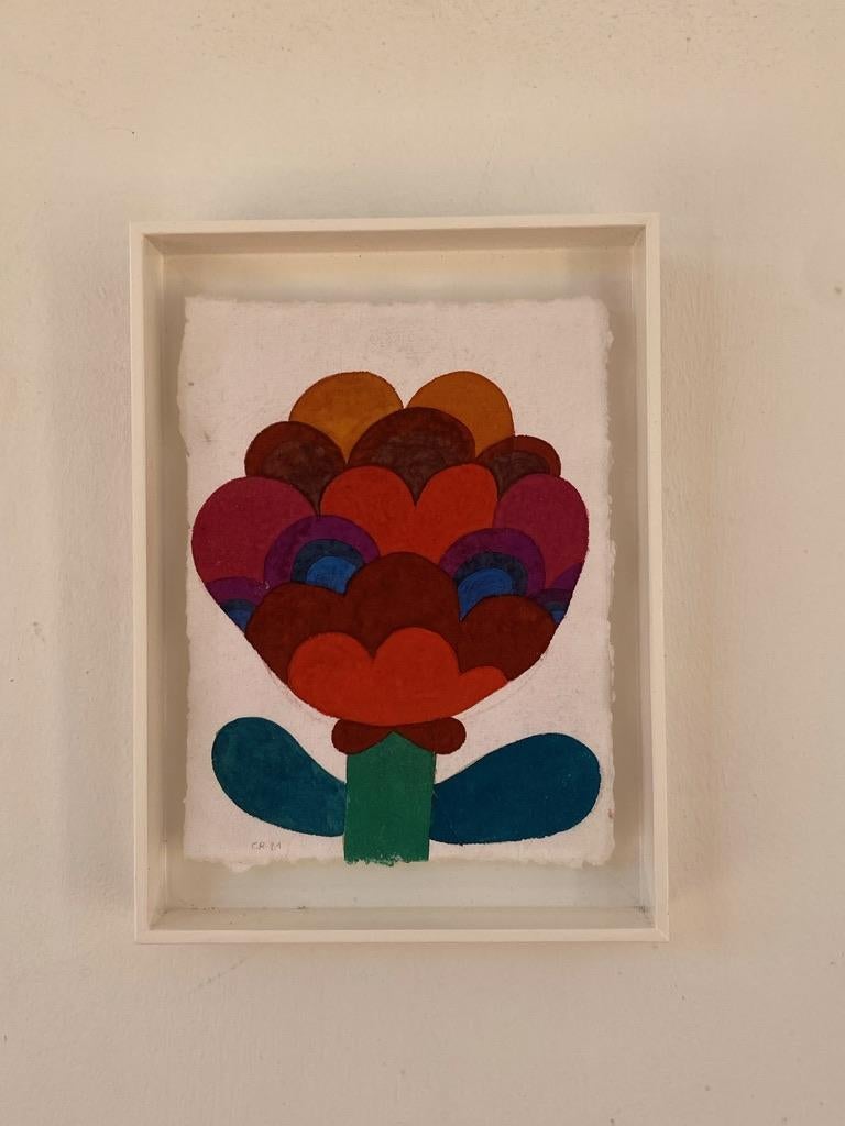 In 2020, Caroline Rennequin painted 350 flowers. Including a series of 301 gouaches on handmade Indian paper, in a work that narrates the aesthetics of the feminine and its relationship with nature, which she endlessly colors with a living