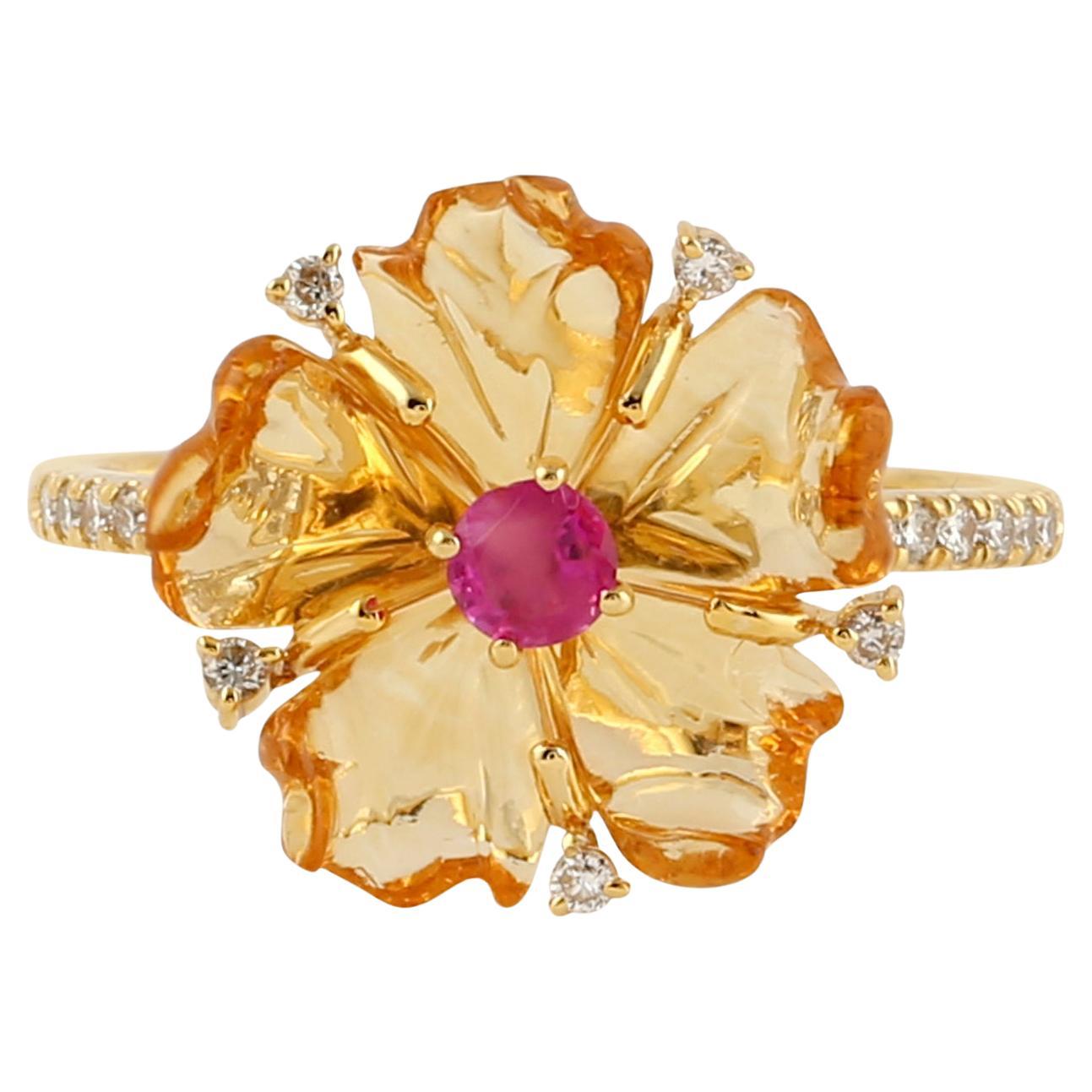 Flower Carving Ring With Ruby & Diamonds Made In 18k Yellow Gold