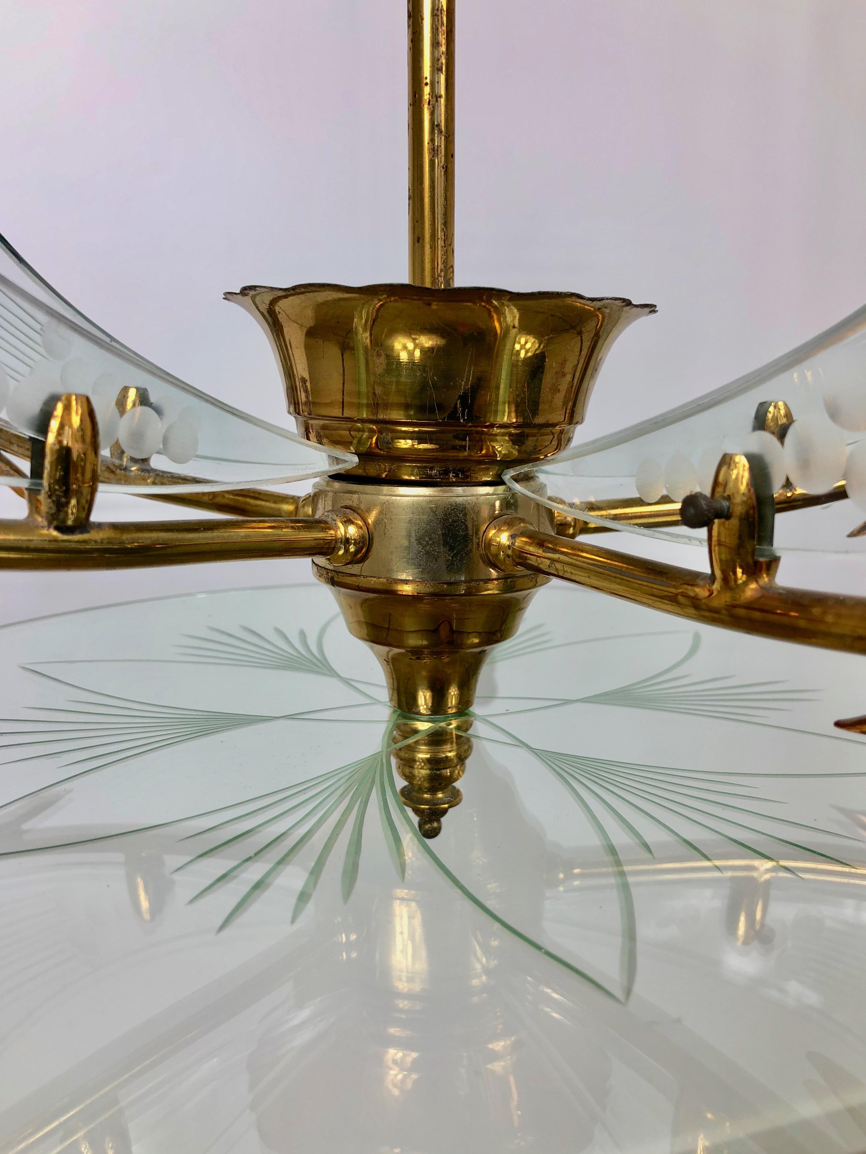 Mid-20th Century Flower Chandelier in Brass and Glass by Fontana Arte, Italy, 1950s