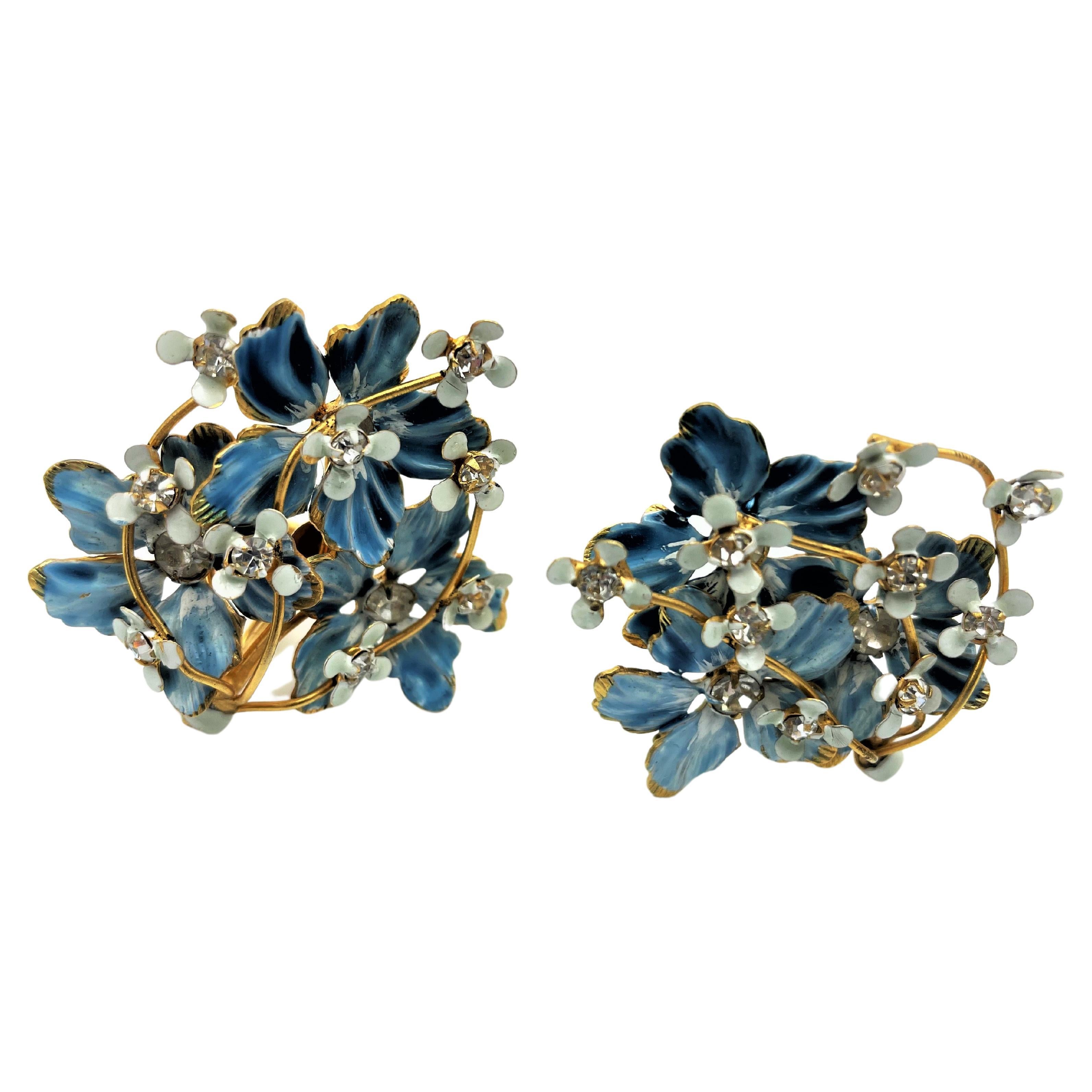 Blumenblumen-Ohrring mit Clip, vergoldet und emailliert von Sandor USA  1950er Jahre   (Romantik) im Angebot