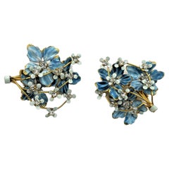 Flower clip-on earring gold plated and enameled by Sandor USA  1950s  