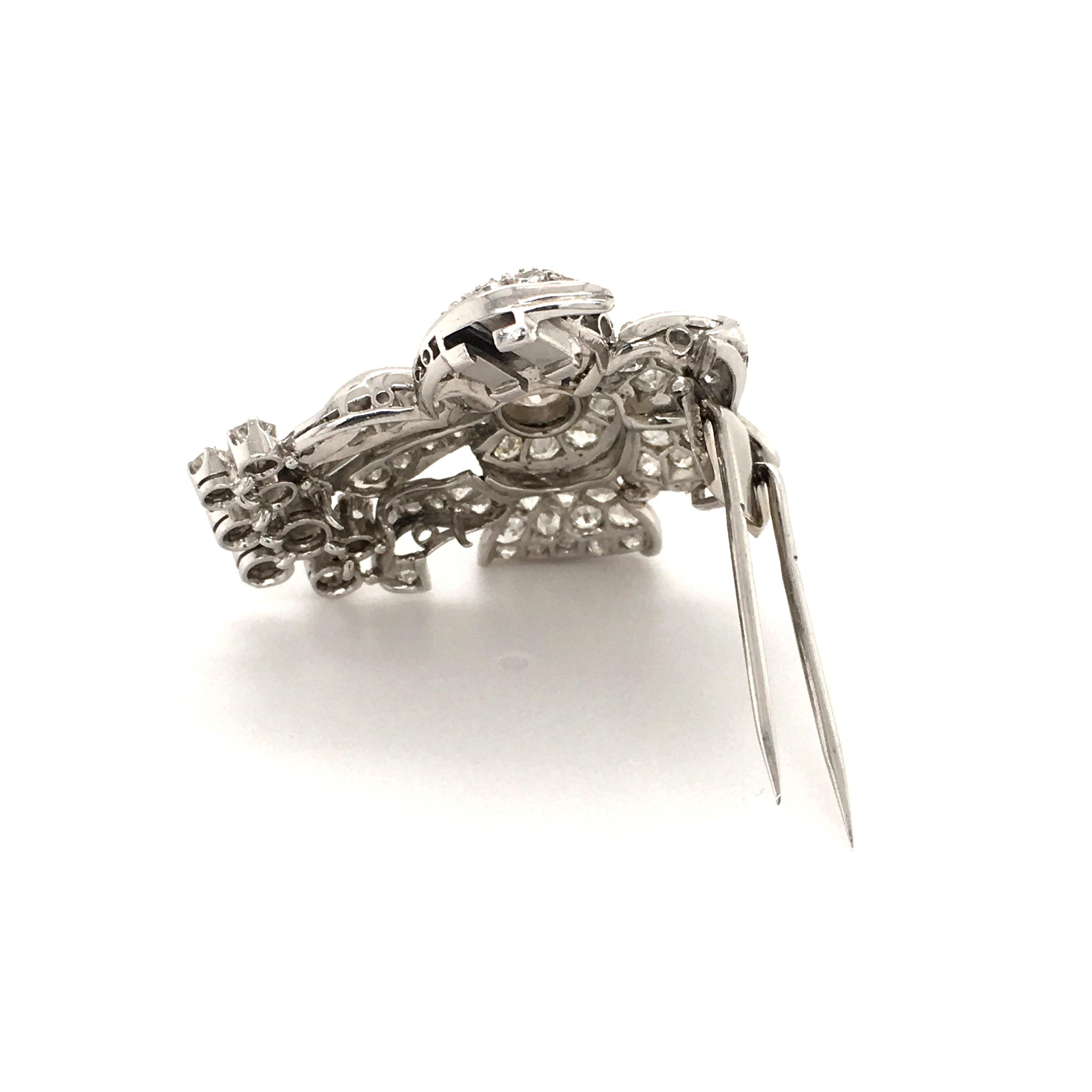 Flower Clip with Old Cut Diamonds in Platinum 950 In Good Condition In Lucerne, CH