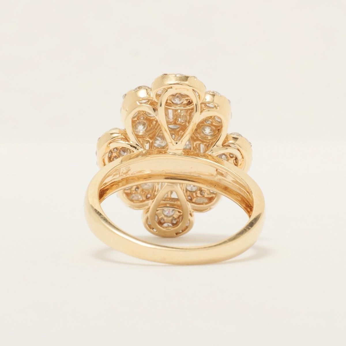 Blumen-Cluster-Diamantring aus 14K Massivgold (zertifiziert) im Angebot 2