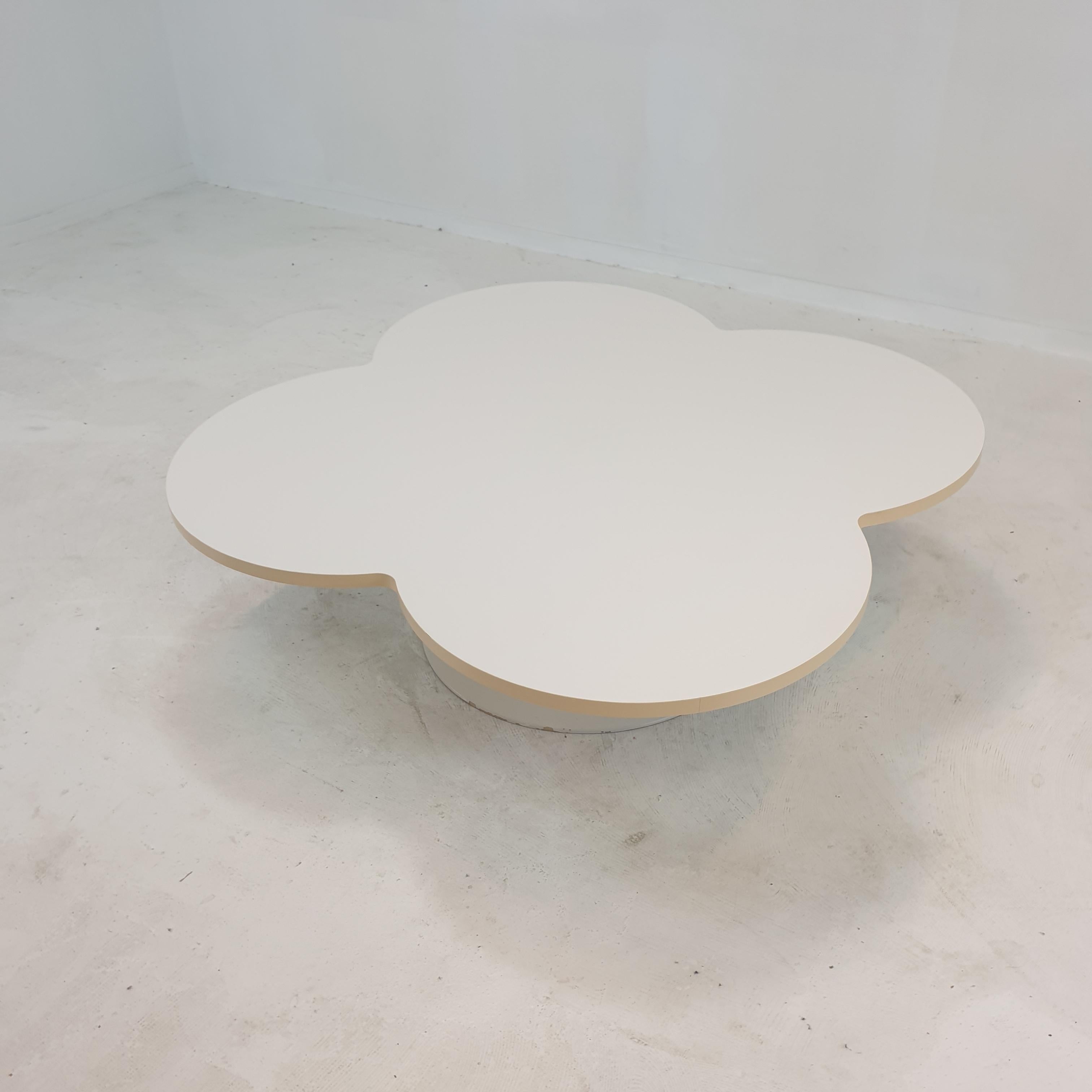 Flower Coffee Table by Kho Liang le for Artifort, 1960s For Sale 2