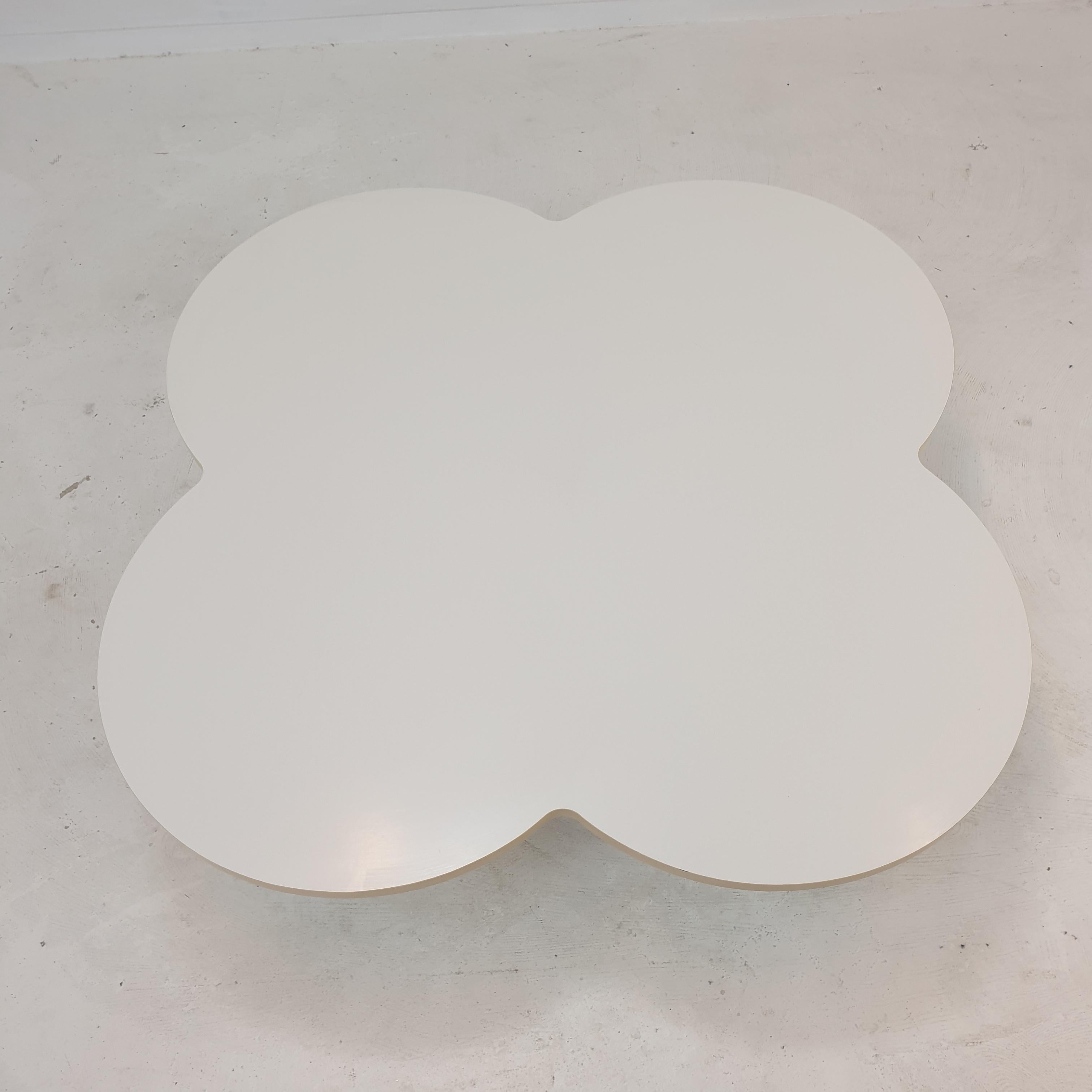 Flower Coffee Table by Kho Liang le for Artifort, 1960s For Sale 5