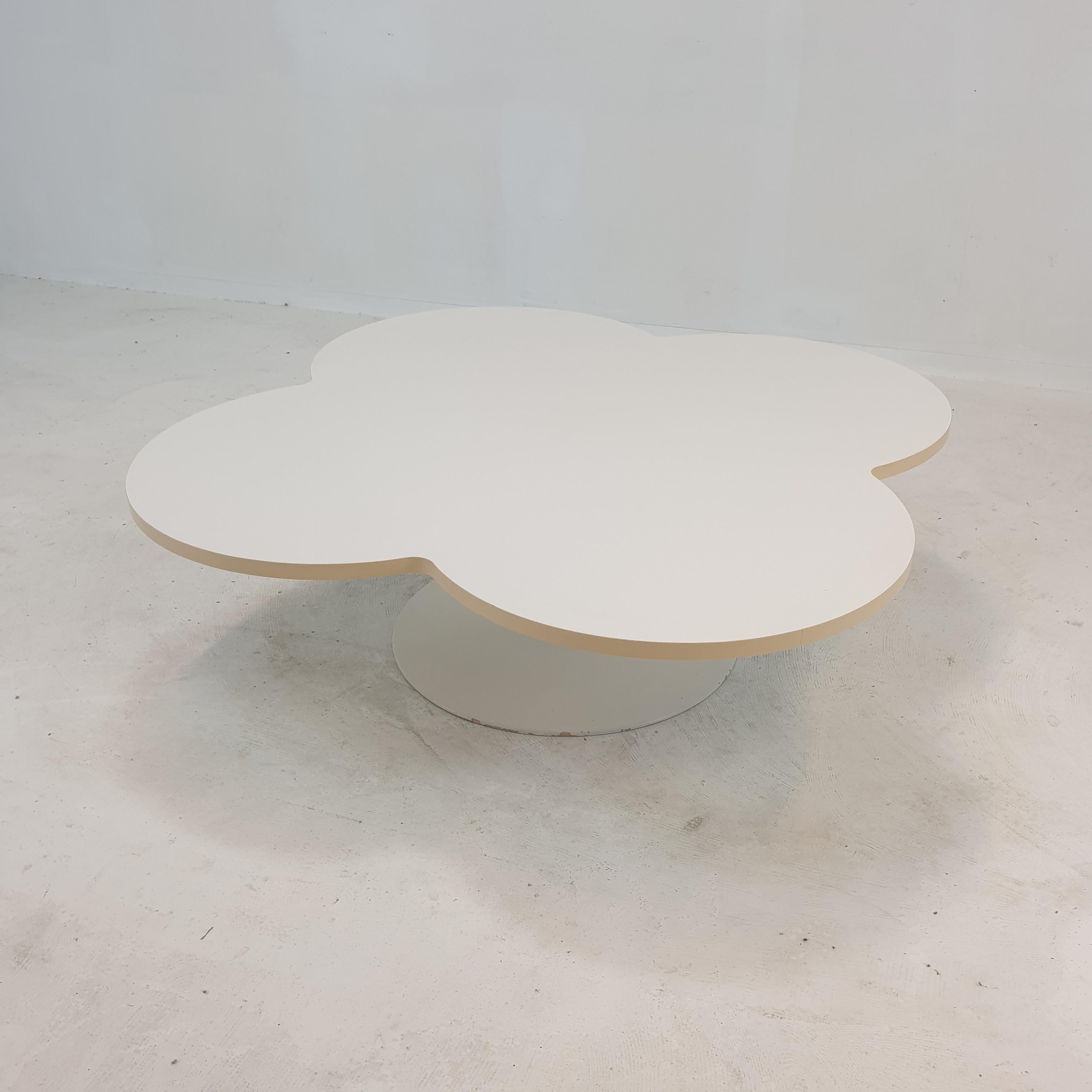 Polyester Flower Coffee Table by Kho Liang le for Artifort, 1960s For Sale