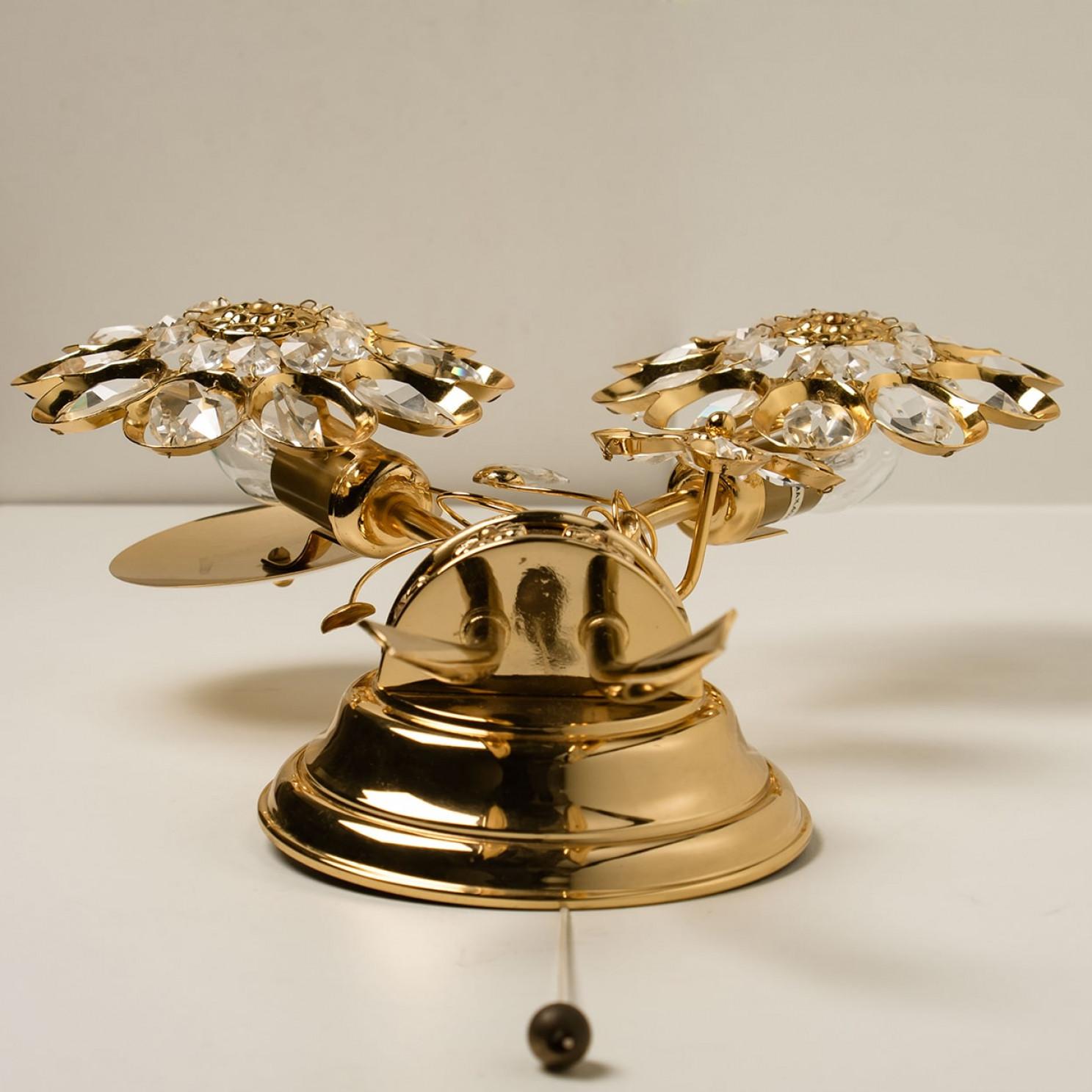 Flower Crystal and Brass Wall Lights or Sconces von Ernst Palme, Deutschland im Angebot 2